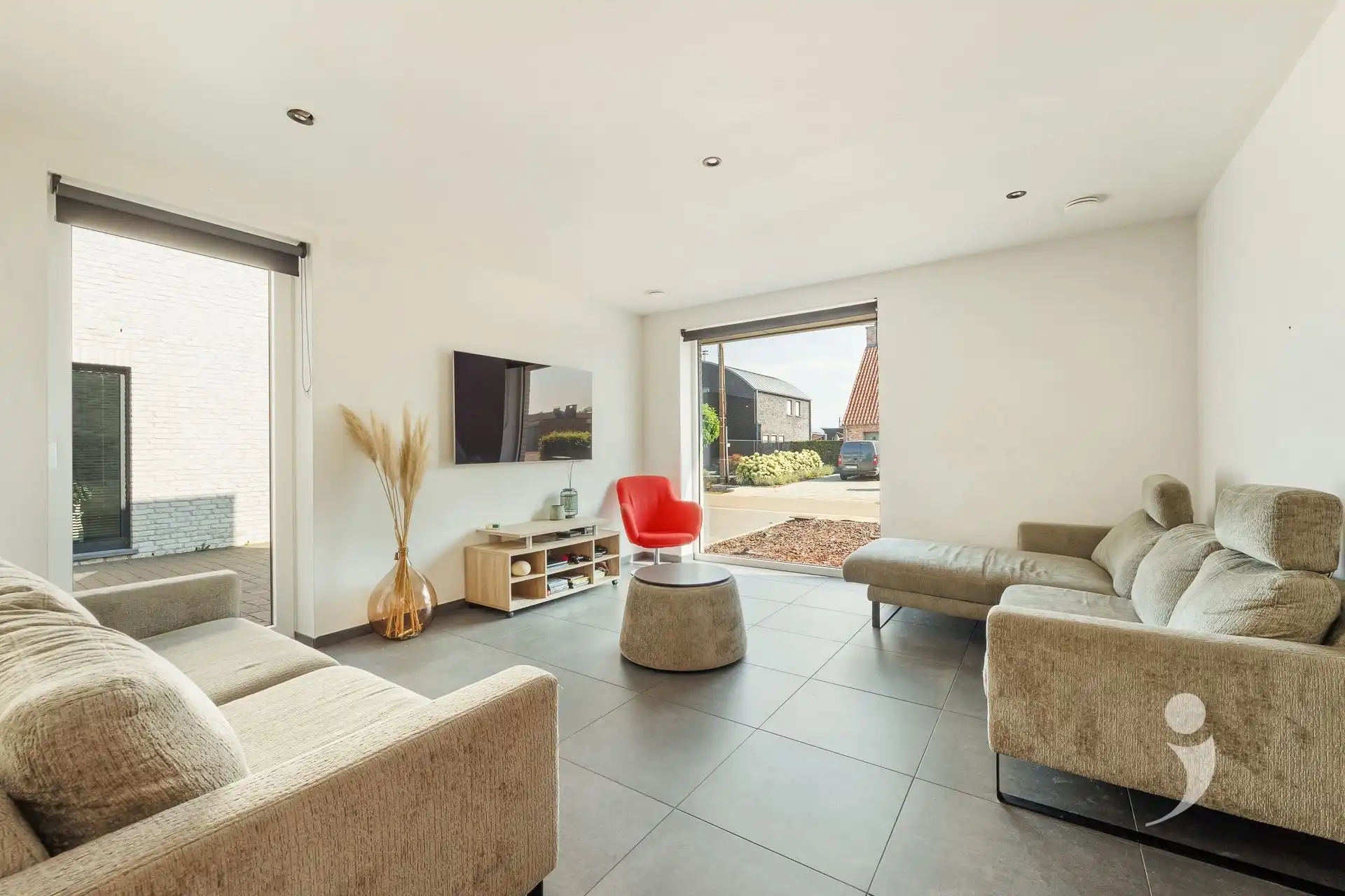 Prachtige recente woning te Zammel!  foto 4