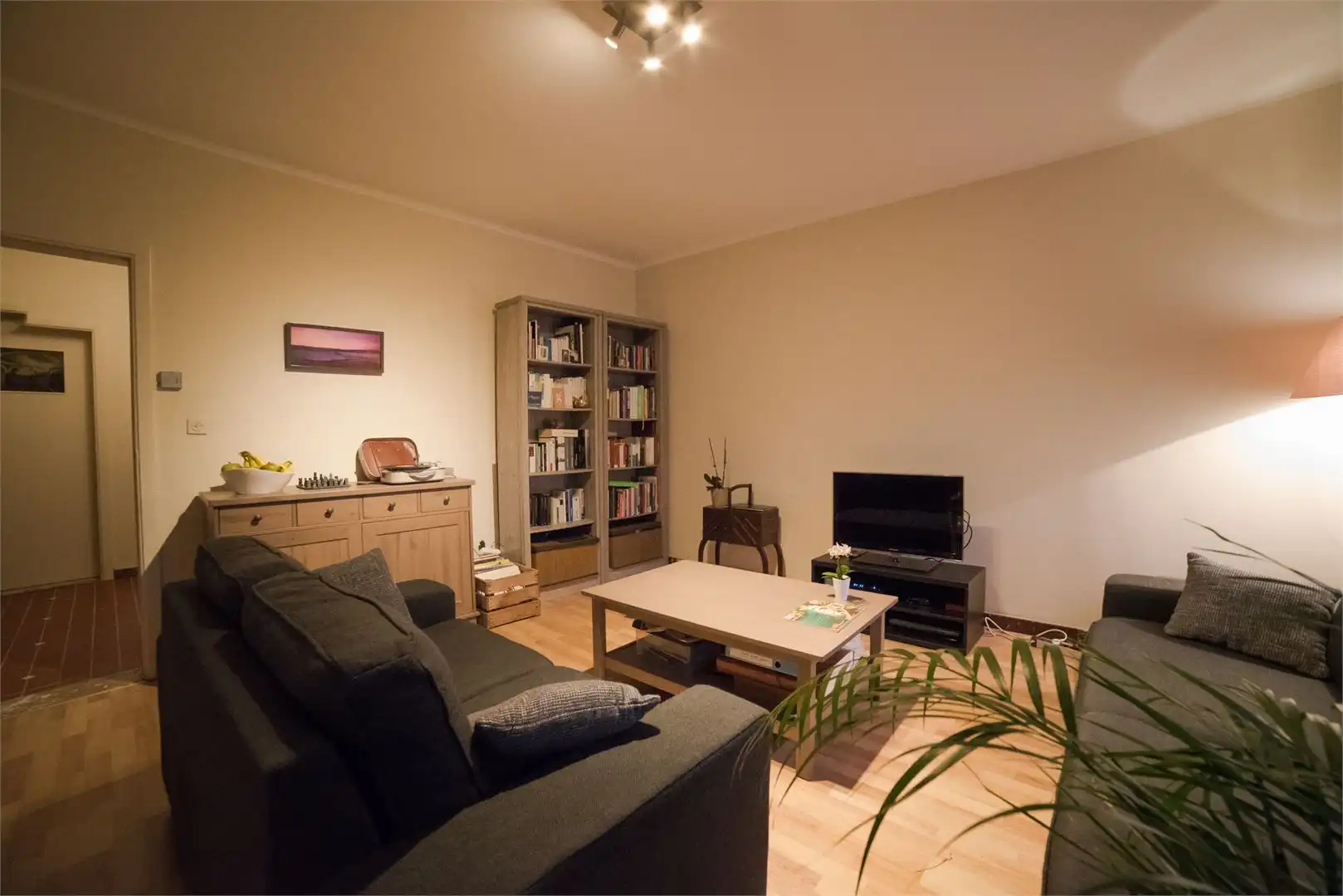 Appartement te huur foto {{pictureIndex}}
