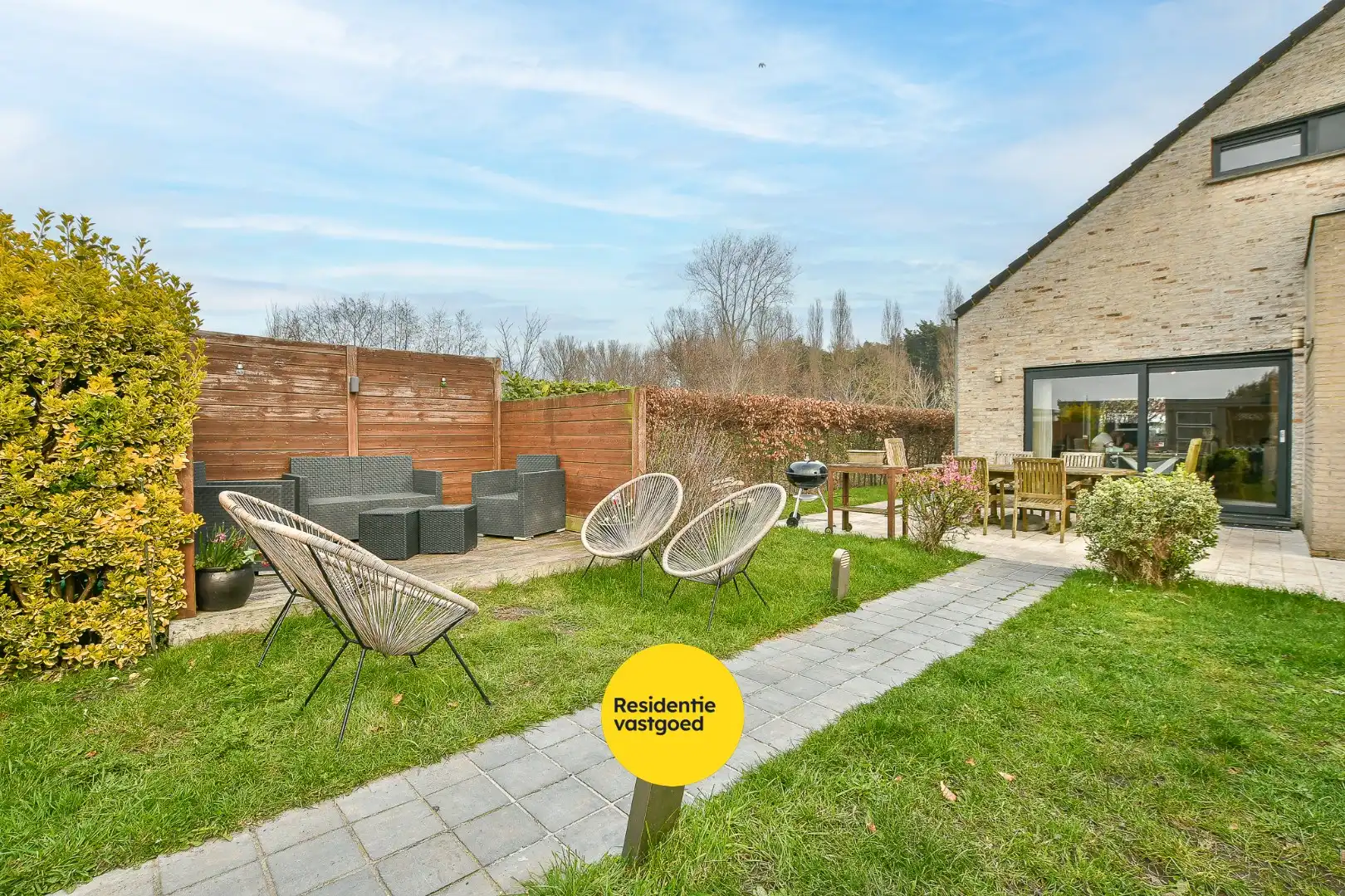 Instapklare halfopen woning met 3 slaapkamers en zonnige tuin in Vosseslag, vlakbij bos en duinen foto 21