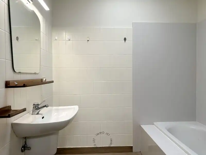 Lichtrijk appartement met twee slaapkamers, terras en optionele garagebox in Sint-Niklaas foto 14