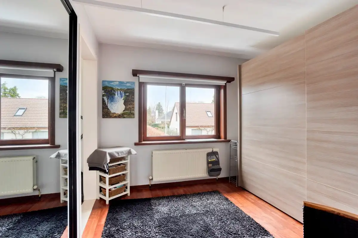 Rustig gelegen instapklare B-label gezinswoning met 5 slaapkamers, garage en zonnige tuin foto 16