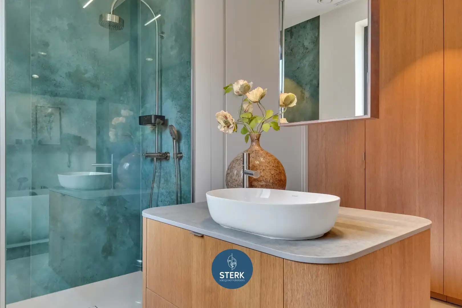 EXCLUSIEF PENTHOUSE OP EEN TOPLOCATIE TE EISDEN-MAASMECHELEN !  foto 20