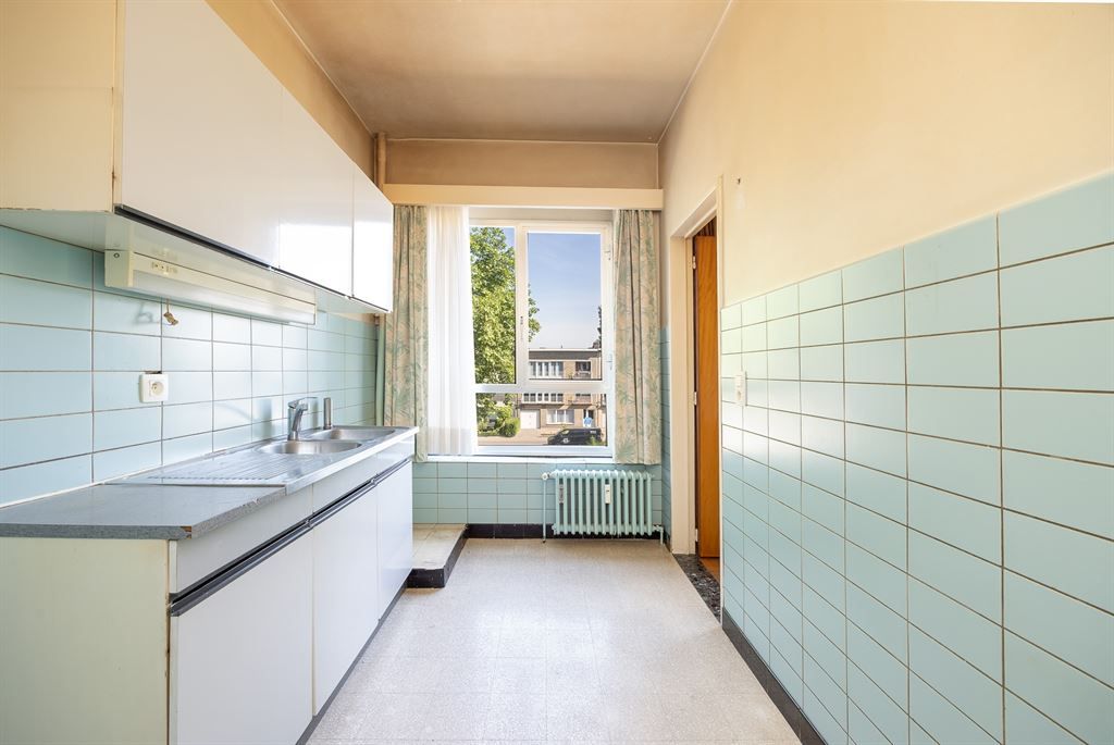 Te renoveren appartement met autostaanplaats foto 5