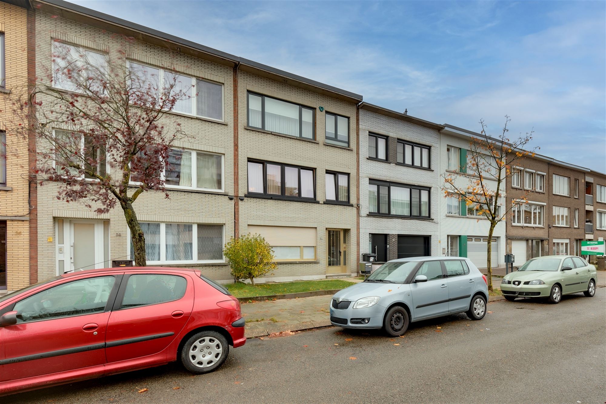 Leuk 2-slaapkamer appartement met terras in rustige straat te Merksem foto 3