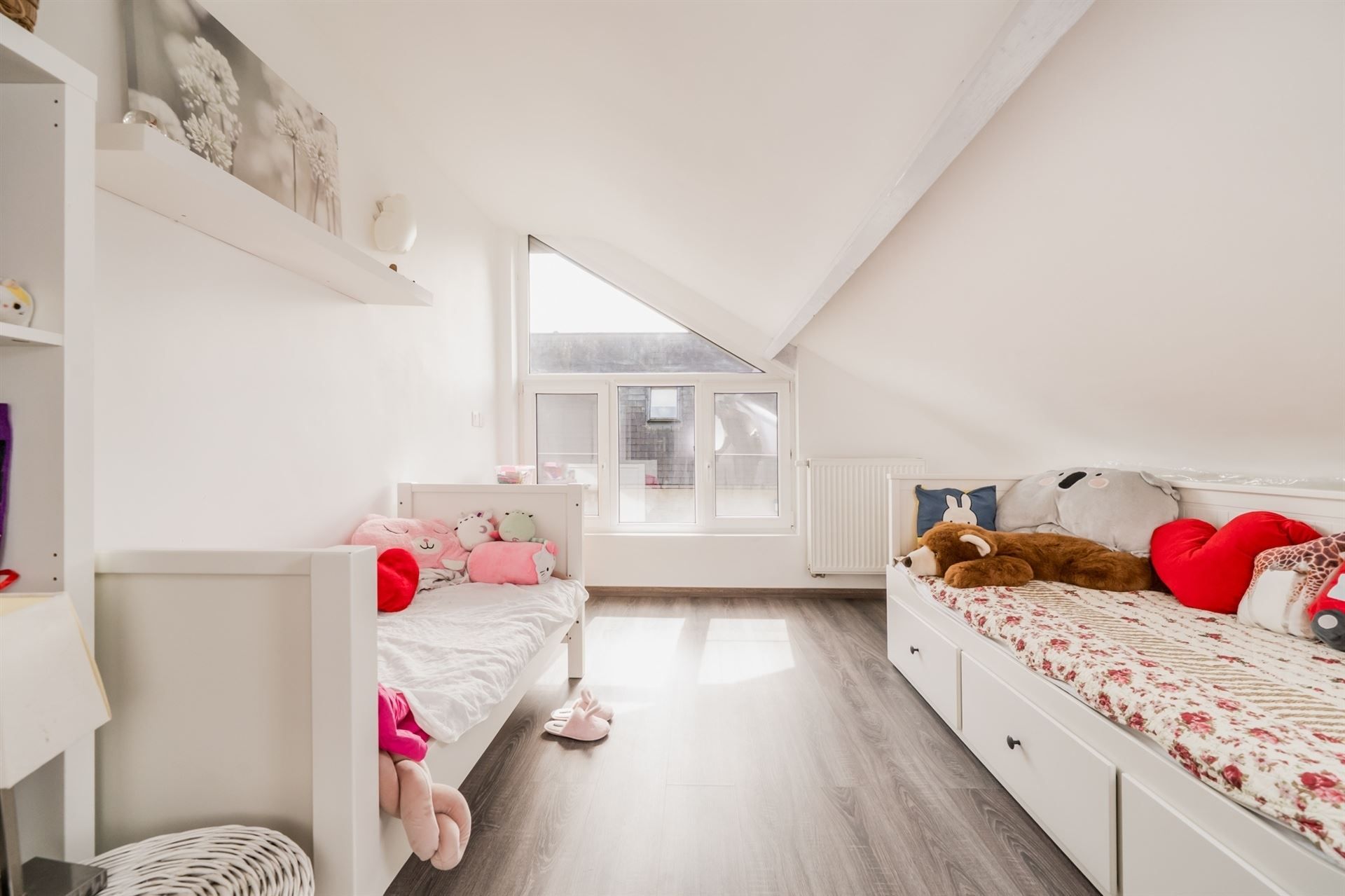 Ruime lichtrijke villa met 313 m² woonoppervlakte en prachtig groen uitzicht foto 20