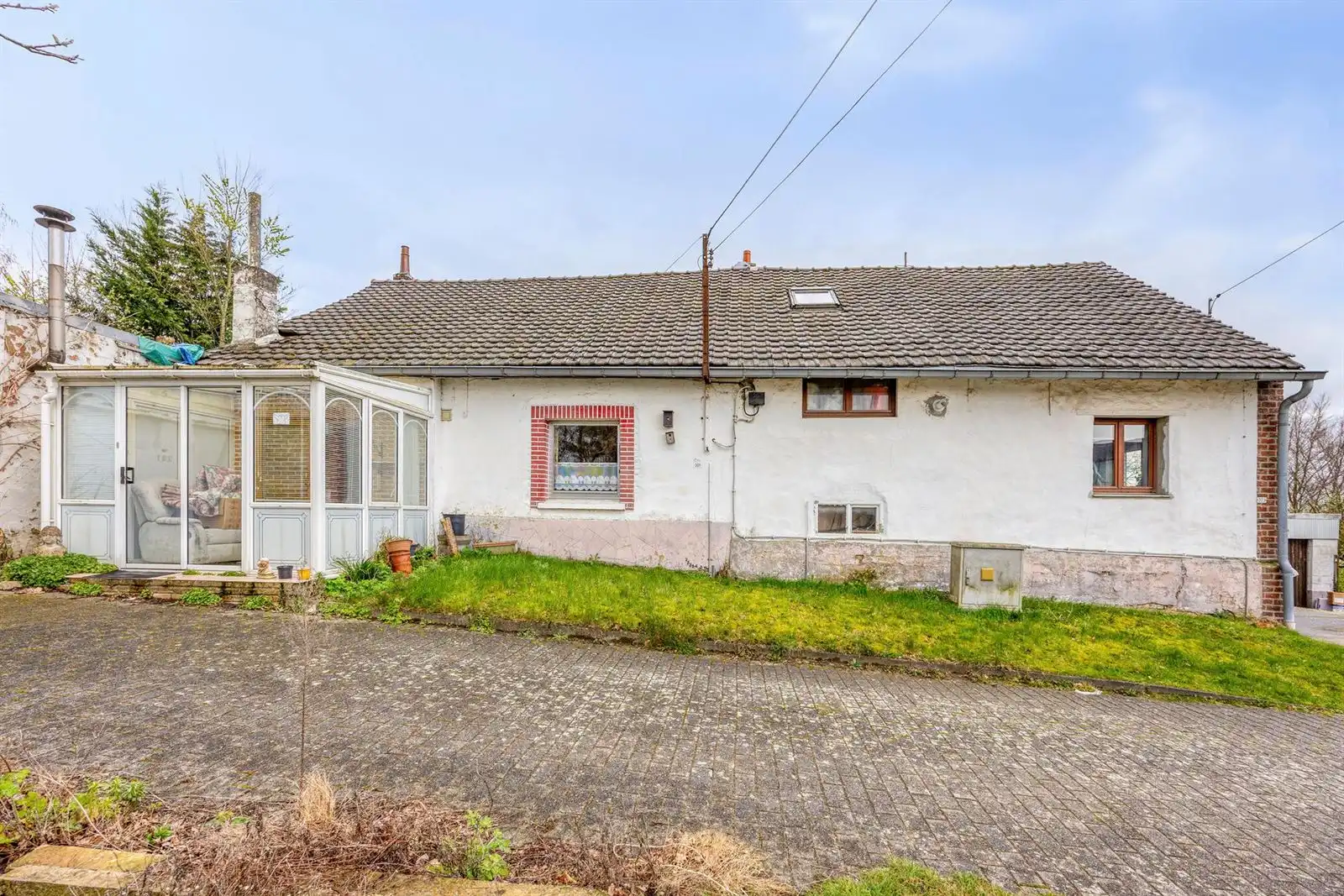 Huis te koop Laarheidestraat 301-303 - 1651 LOT