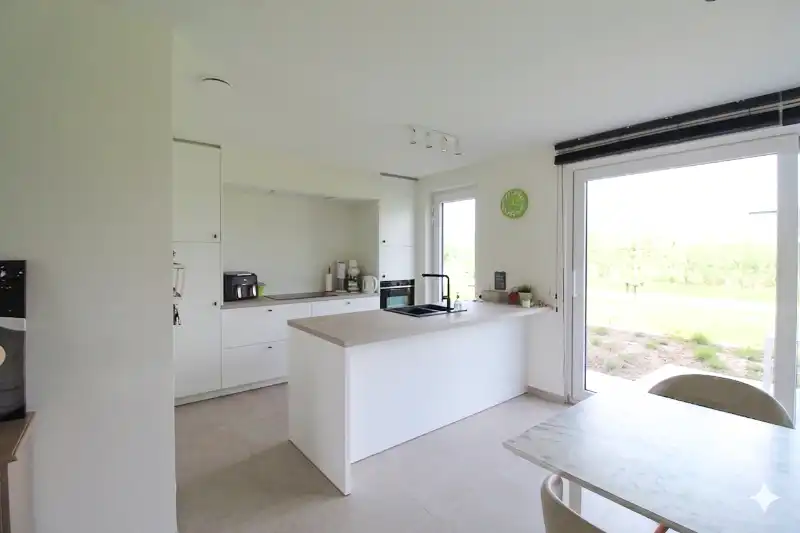Zeer energiezuinige nieuwbouwwoning te Roeselare foto 4