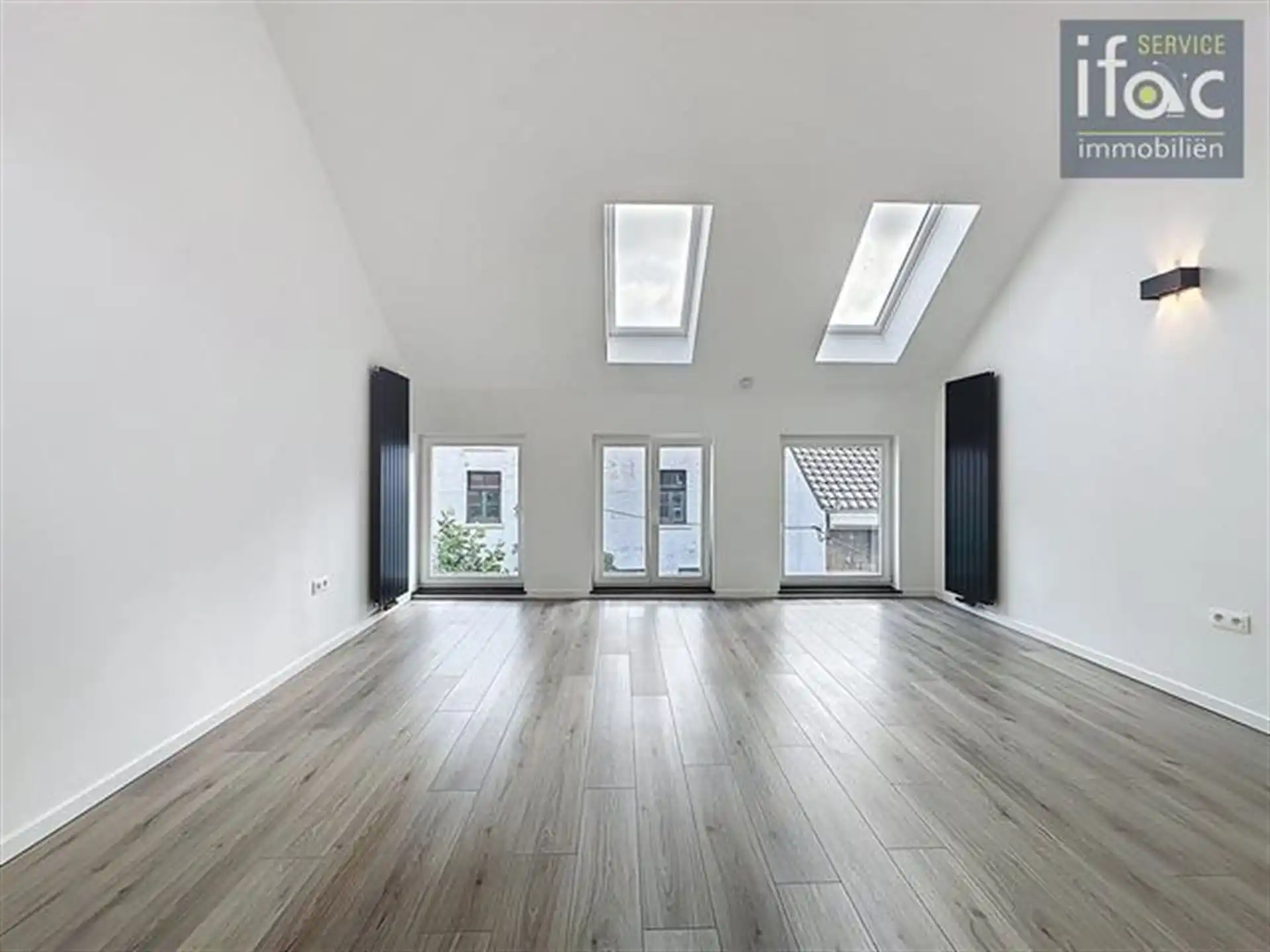 Gerenoveerde rijwoning foto 11