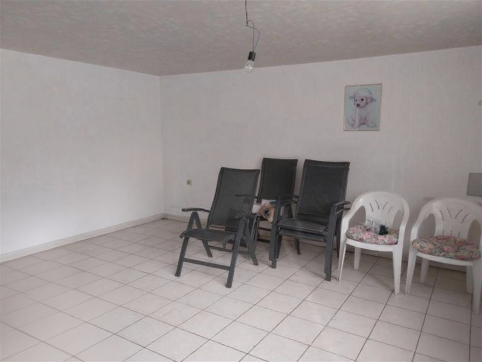 TE HUUR: Vrijstaande ruime woning met 3 slaapkamers en ruime loods! foto 27