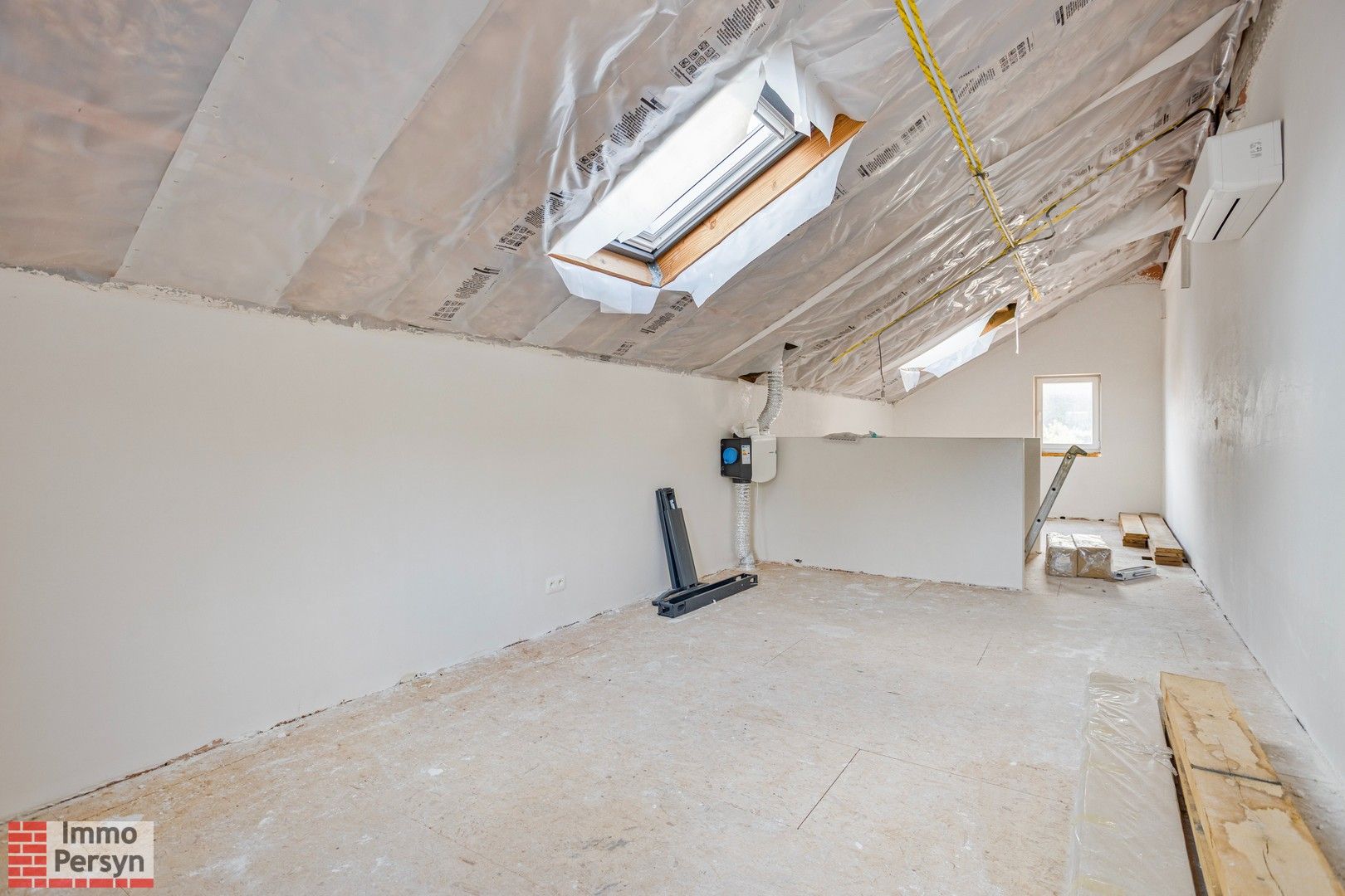 Halfopen instapklare woning met 4 (mogelijk 5) slaapkamers foto 17