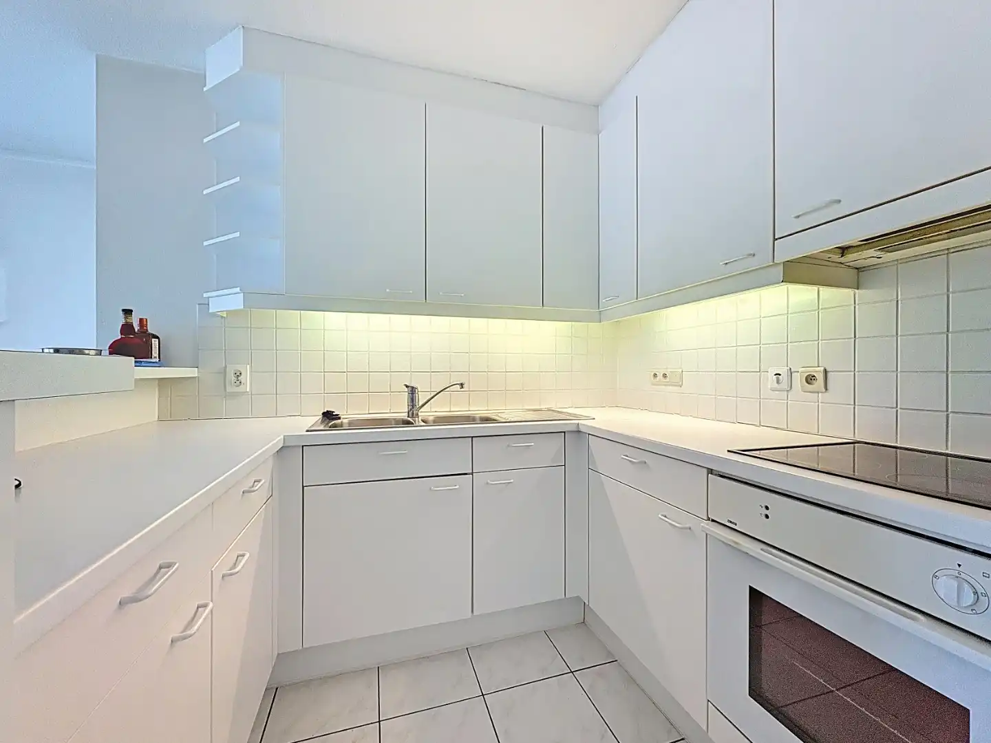 Instapklaar appartement met terras aan voor -en achterzijde. foto 5