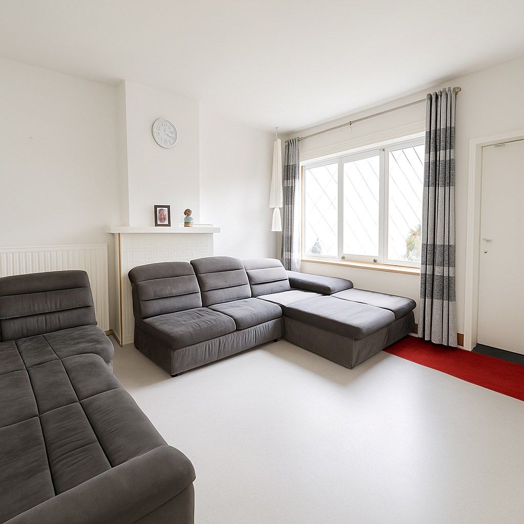 Te koop: Charmante rijwoning met diepe tuin in hartje Sint-Niklaas! foto 4