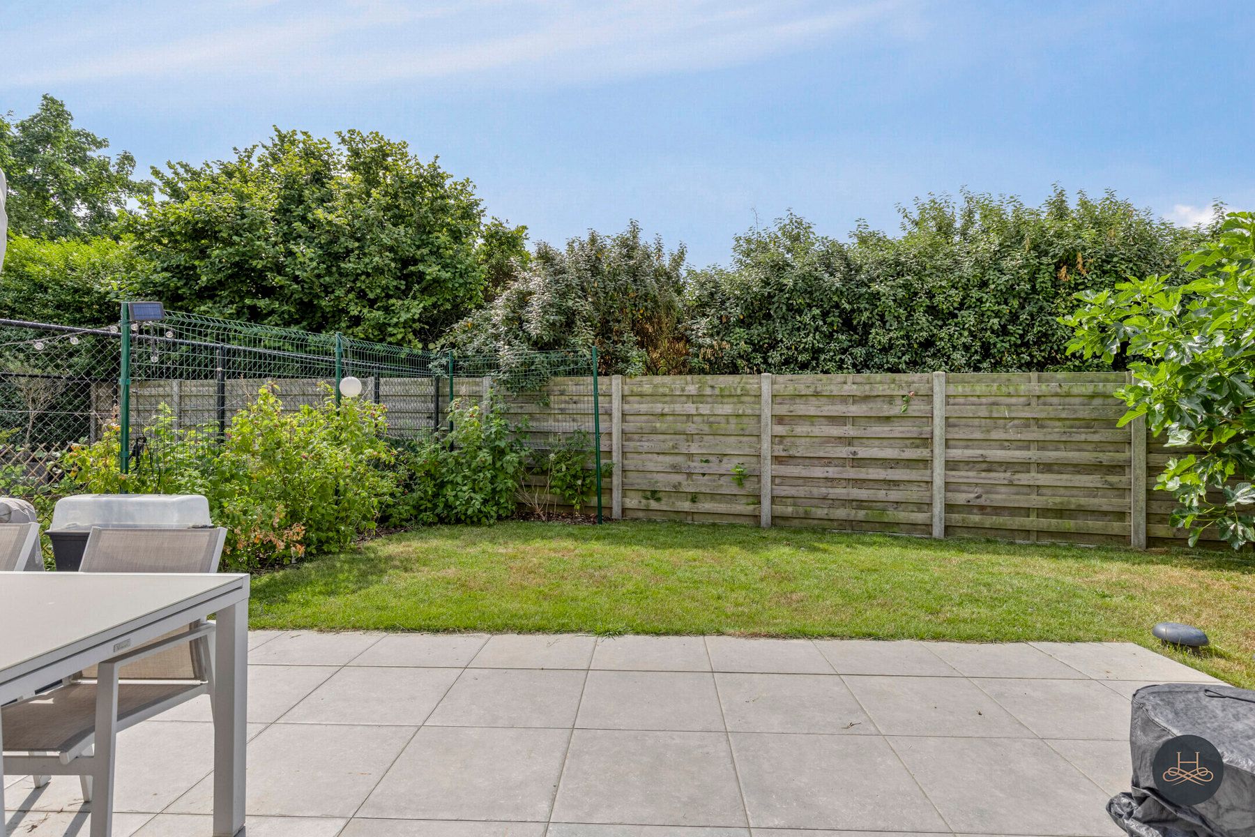 Modern gelijkvloersappartement met leuke tuin foto 21