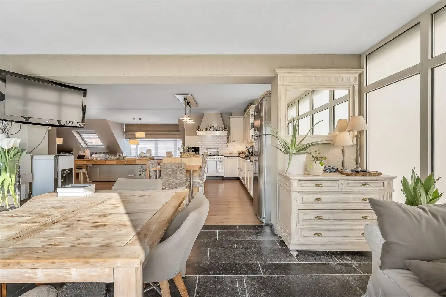 Gekend Italiaans restaurant met prachtig luxe-appartement foto 29