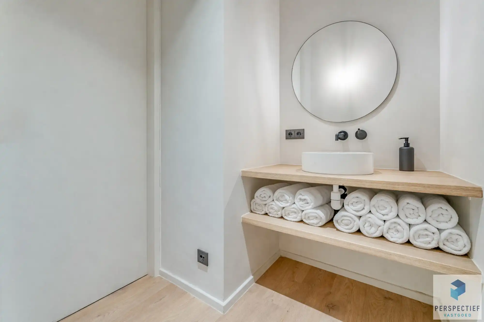 BEZOEKMOMENT WOENSDAG 01/07 VAN 16U30 TOT 17U30 |  Energiezuinig gelijkvloers appartement met tuin op toplocatie in Beernem foto 3