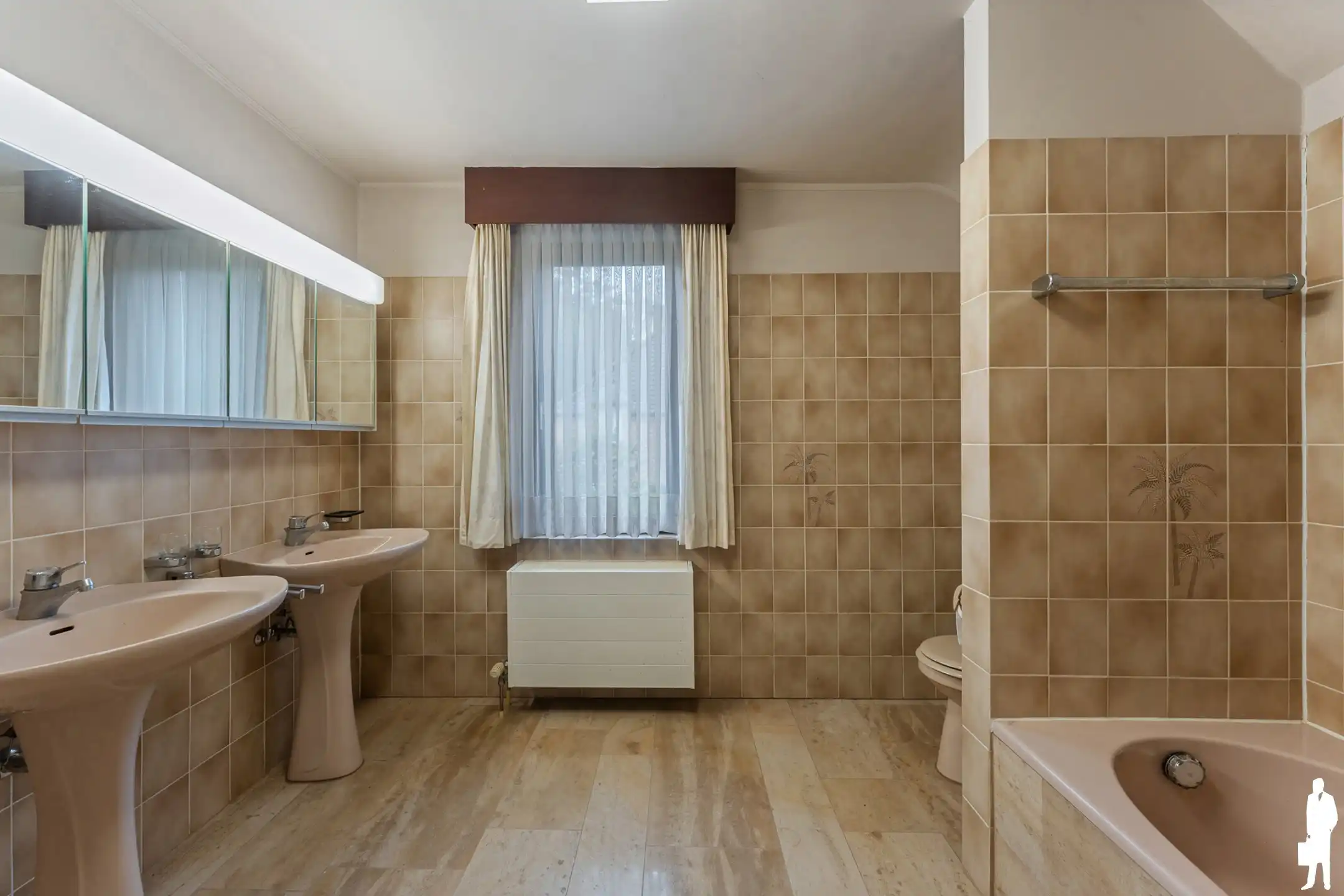 Verrassend ruime villa op prachtig perceel van ca. 4.175 m² foto 25