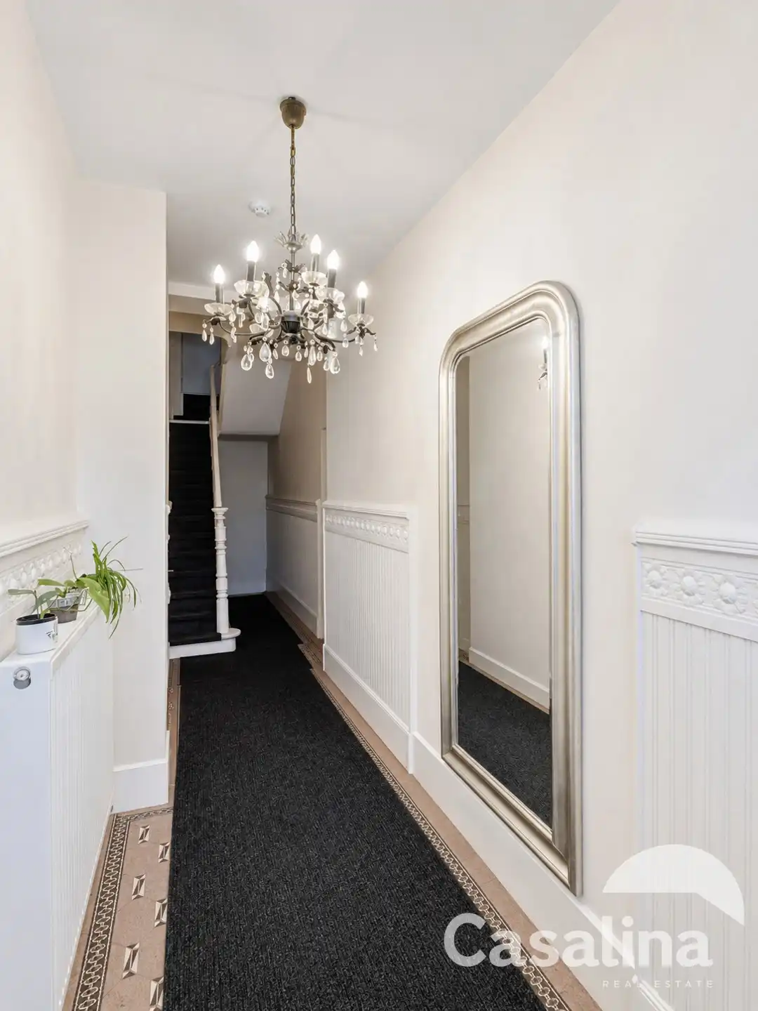 Luxe gelijkvloersappartement met stadstuin en garage box foto 9