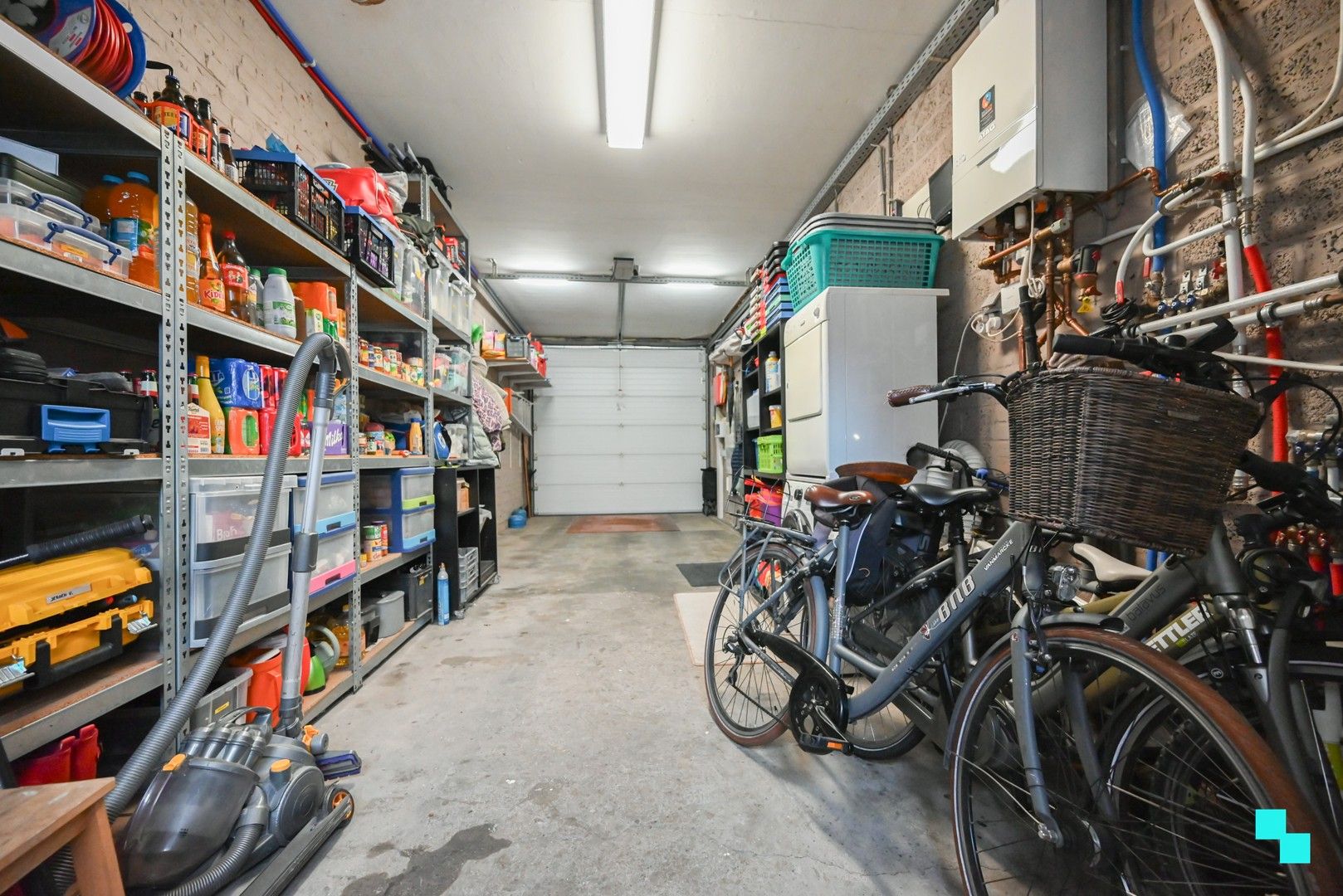 Verrassend ruime, instapklare ééngezinswoning te Izegem foto 13