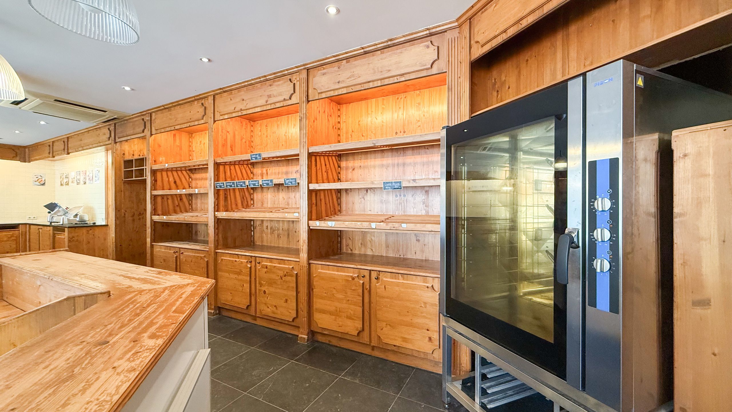 Te koop: Handelspand met appartement in hartje Alken  foto 5