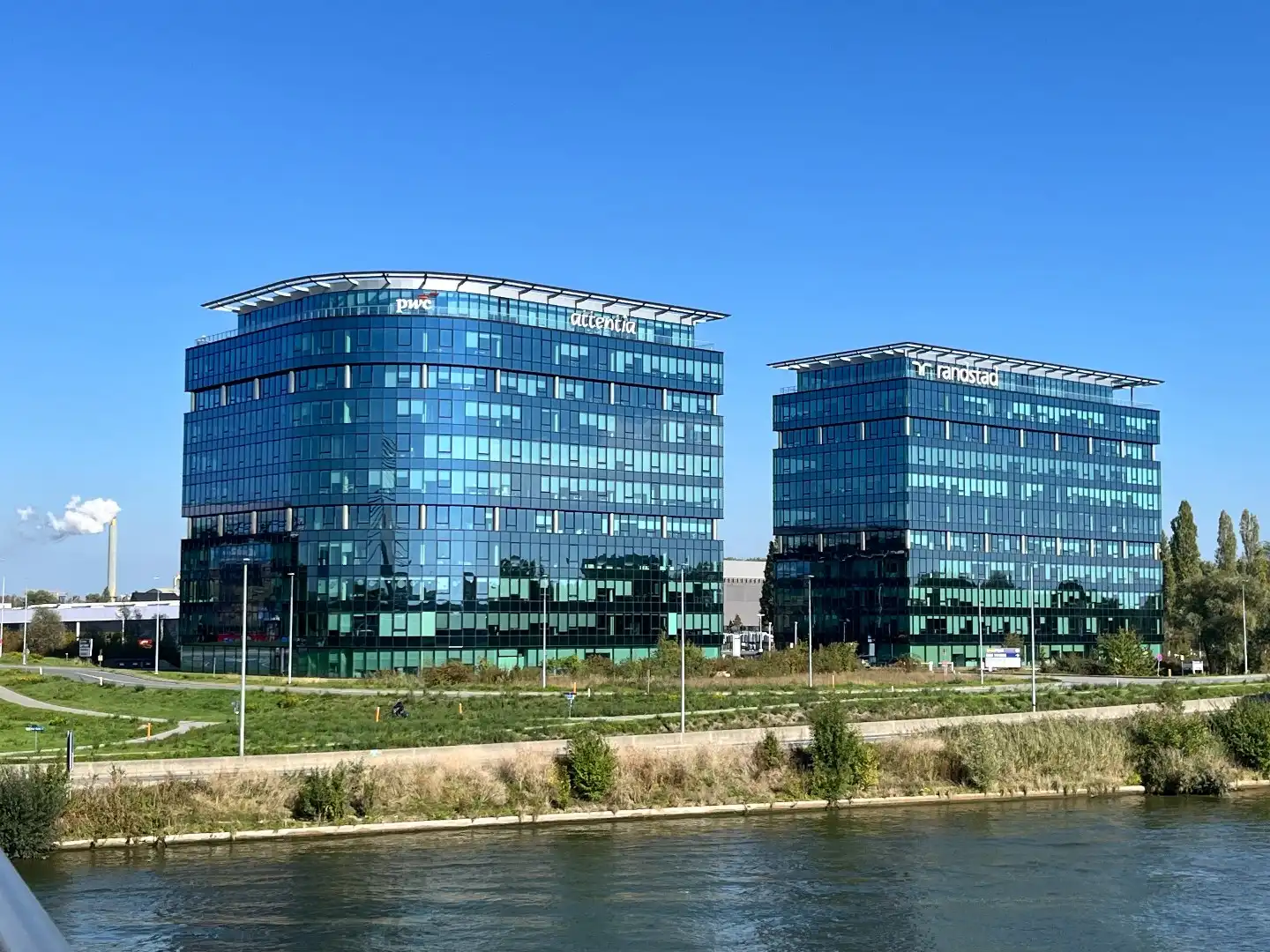 Energiezuinige kantoren te huur in Blue Towers in Gent foto 13