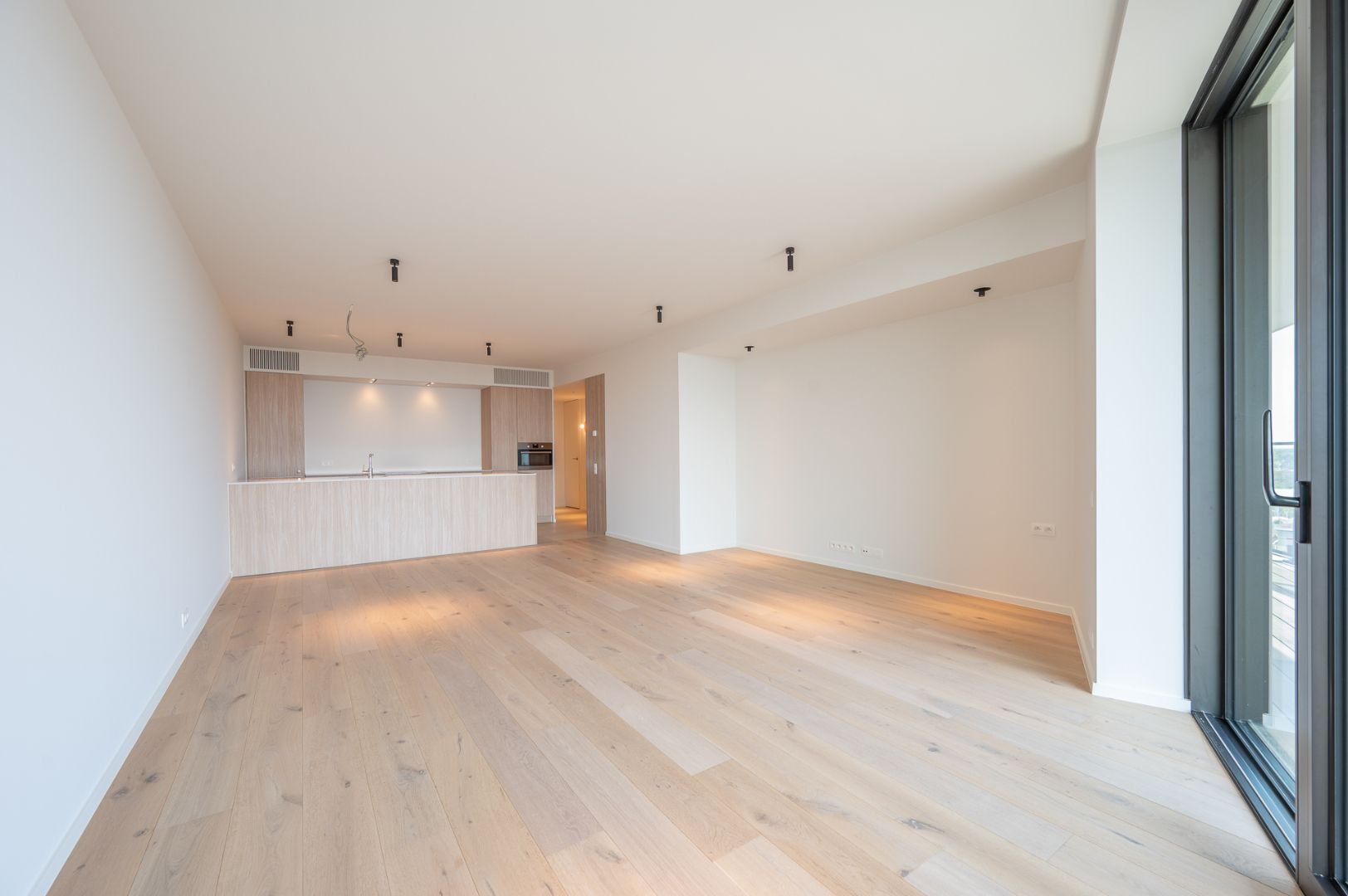 Luxueus appartement tot in detail afgewerkt met een fenomenaal zicht foto 14