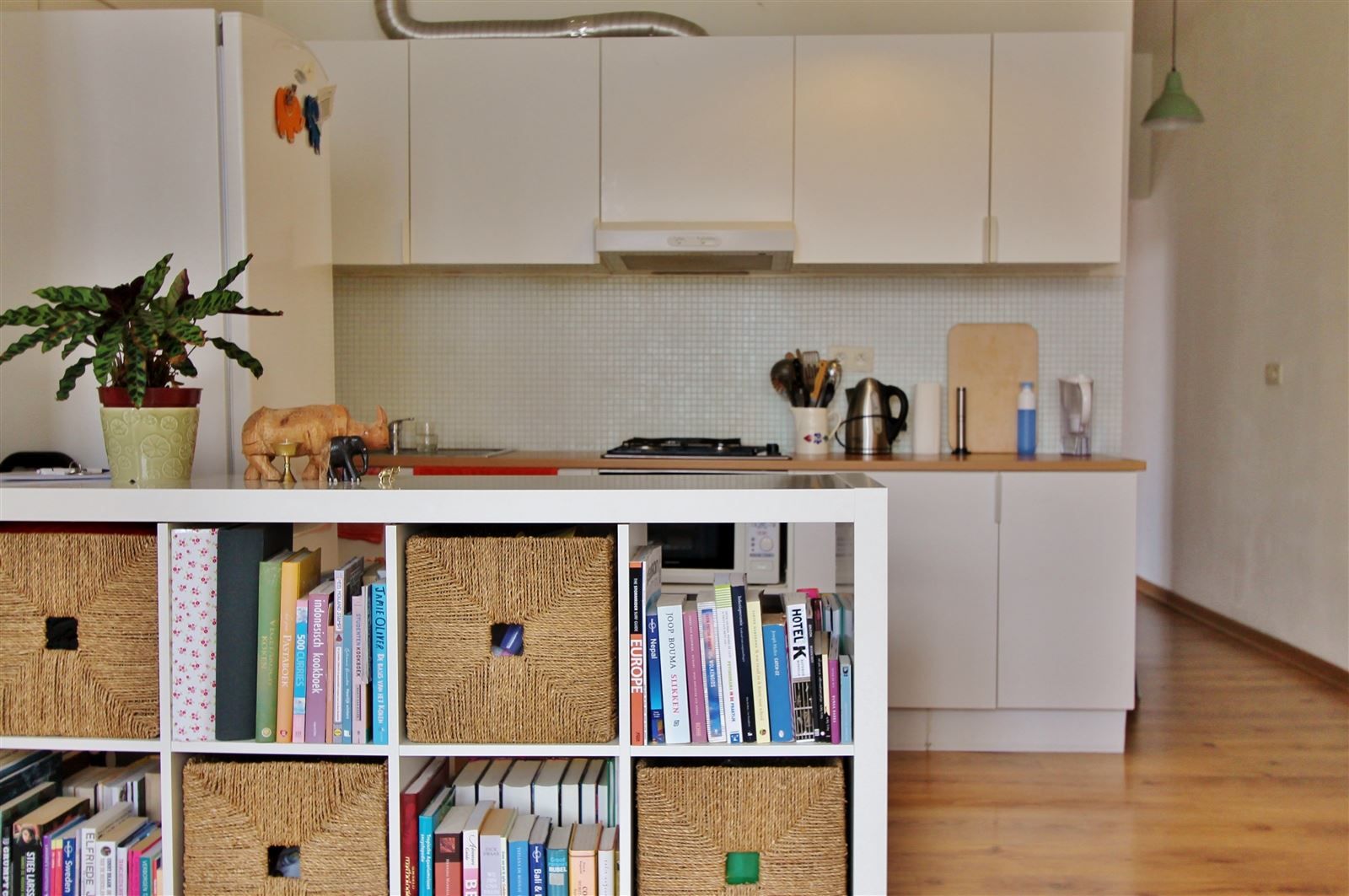 Instapklaar 2 SLPK appt met tijdloos interieur, karaktervol gebouw, veel lichtinval, lage kosten en ligging zijn absolute troef! foto 3