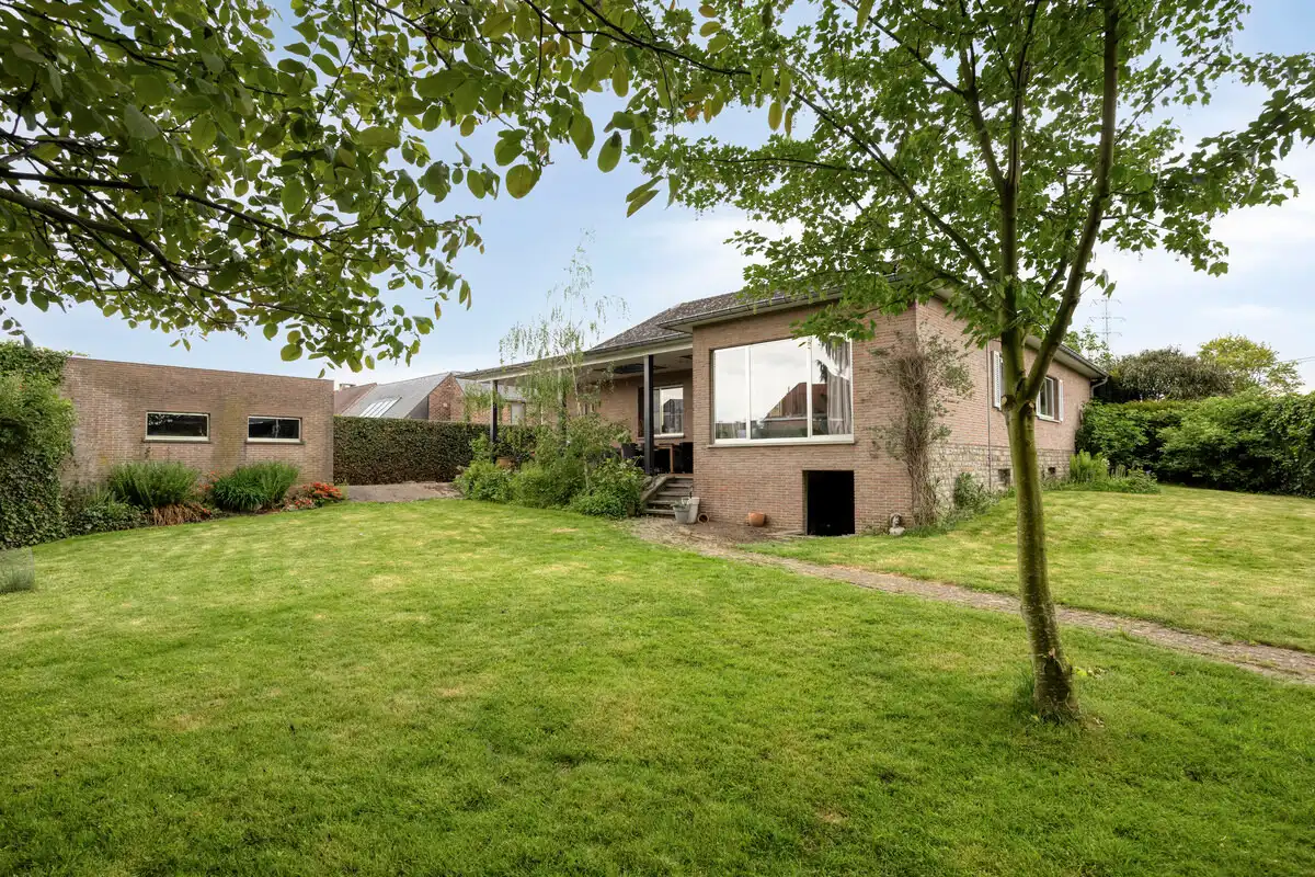 GELIJKVLOERSE WONING MET 3 SLK op 17A89CA NABIJ CENTRUM BILZEN. foto 37