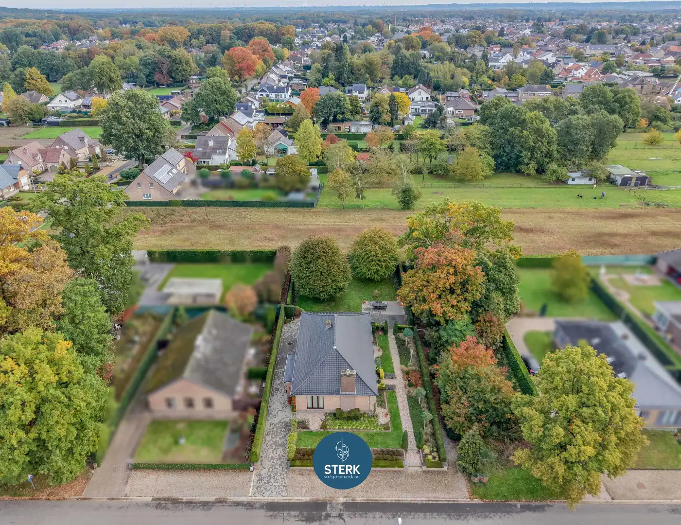VRIJSTAANDE WONING MET EEN PRACHTIGE TUIN OP EEN GELIEFDE LOCATIE TE LANAKEN ! foto 24