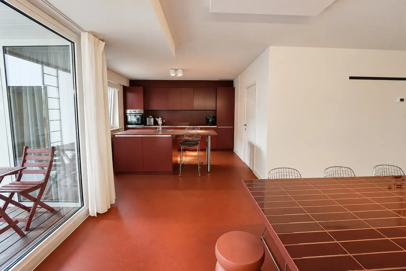 All-in polyvalente ruimte met gemeenschappelijke keuken foto 3