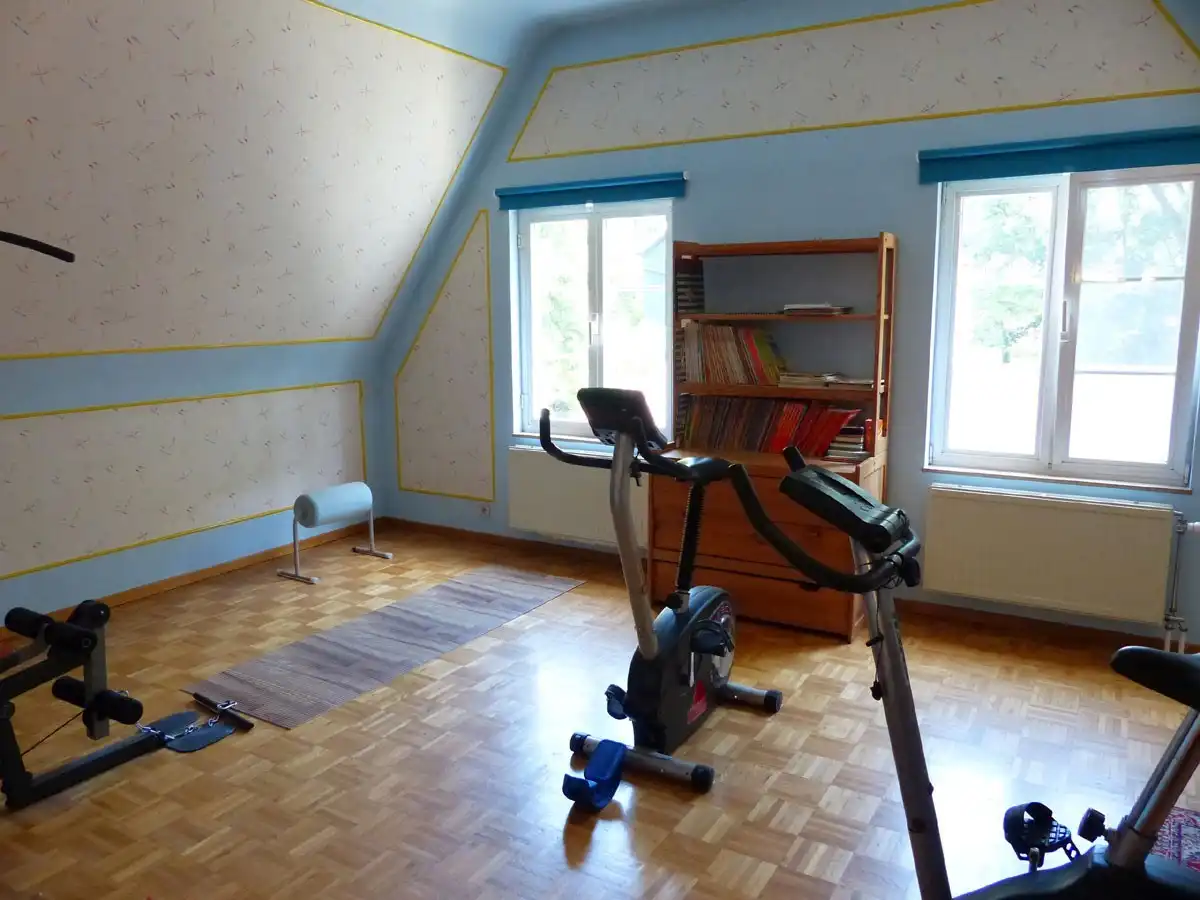 gezellige villa van 870 m2 met praktijkruimte, kangoeroewoning, ...  op 1,27 hectare foto 19