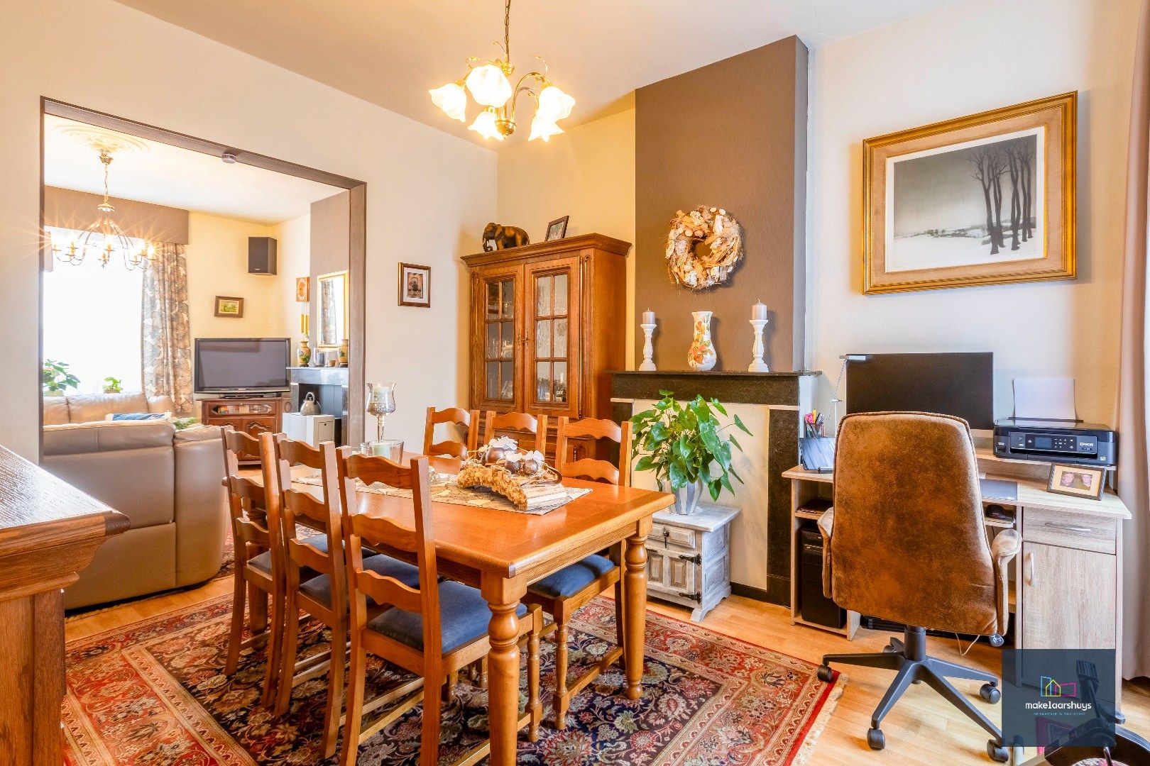 Verzorgde halfopen bebouwing met grote tuin en carport  foto 10