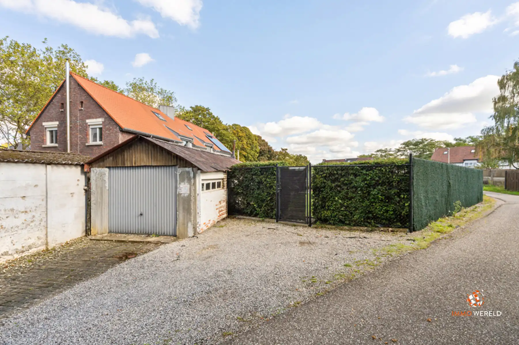 Prachtige gerenoveerde woning met 3 slaapkamers en grote tuin foto 27