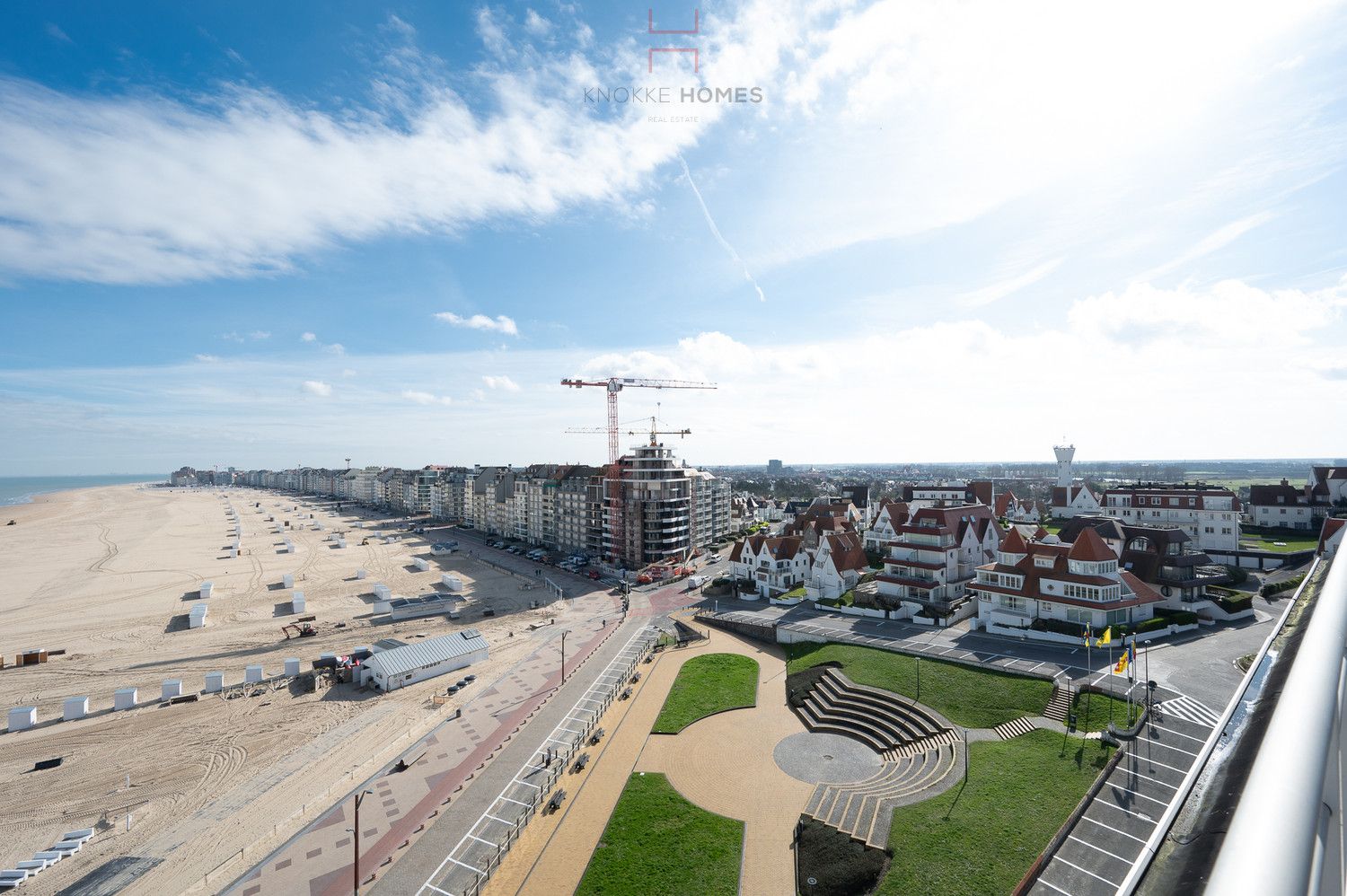 Uitzonderlijk dakappartement met panoramisch zeezicht in Duinbergen foto 3