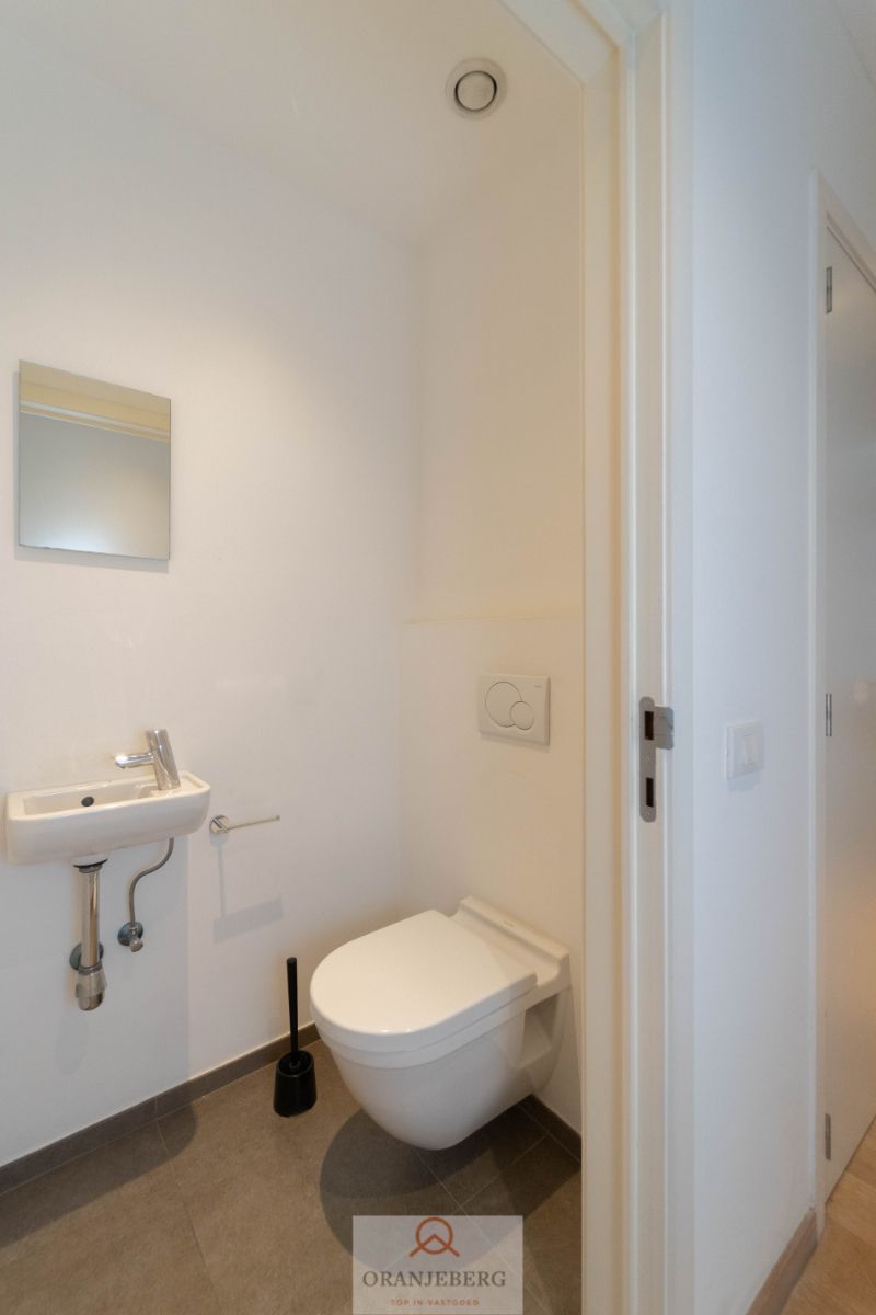 Luxueus ruim twee-slaapkamer appartement in Herenhuis - centrum Gent foto 25