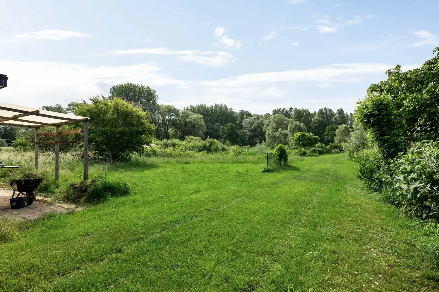 Ruim, energiezuinig appartement met souterrain, 4 slaapkamers, tuin en aanhorende grond in Wijnegem! foto 26