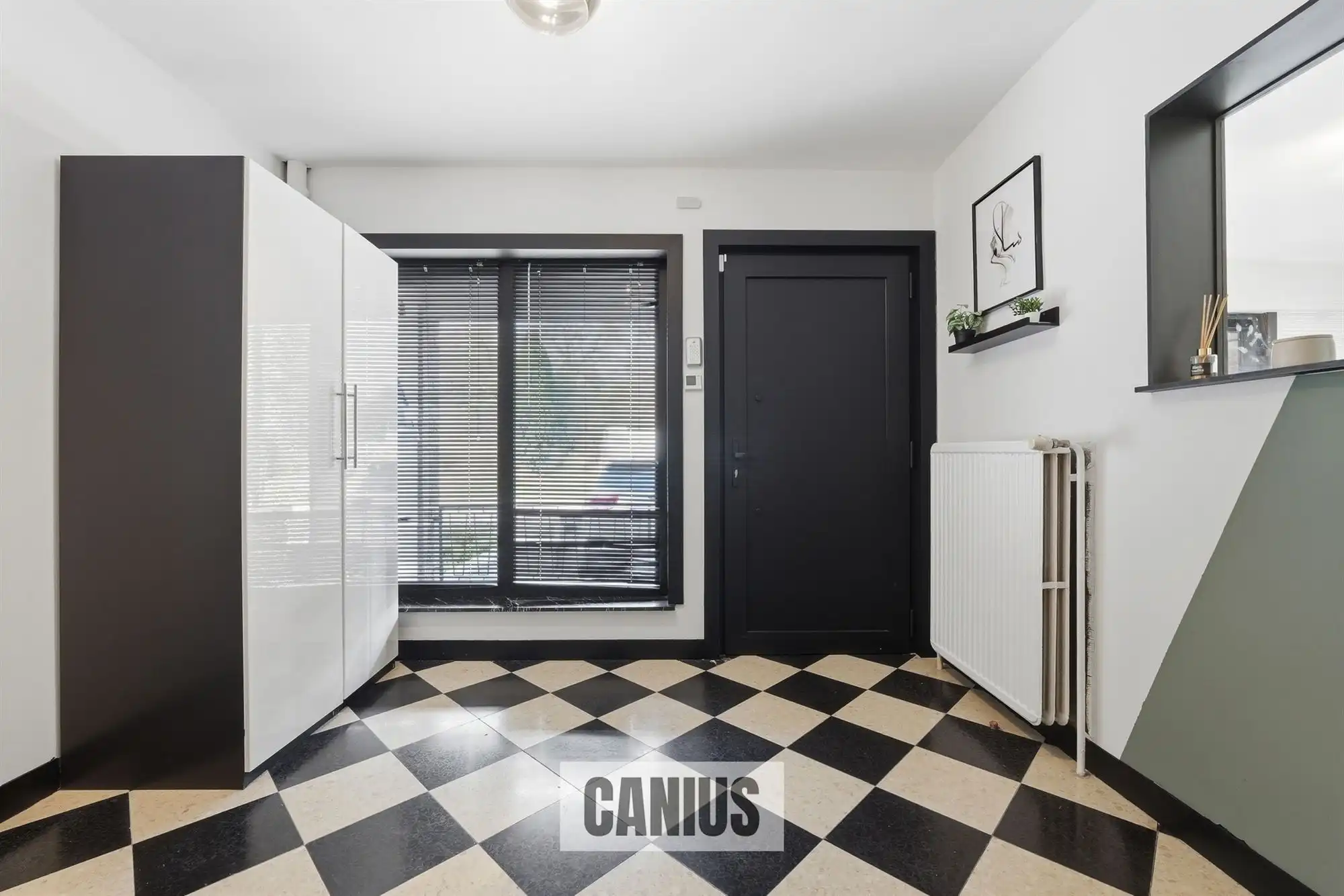 GERENOVEERDE OPEN BEBOUWING MET VIER SLAAPKAMERS foto 14