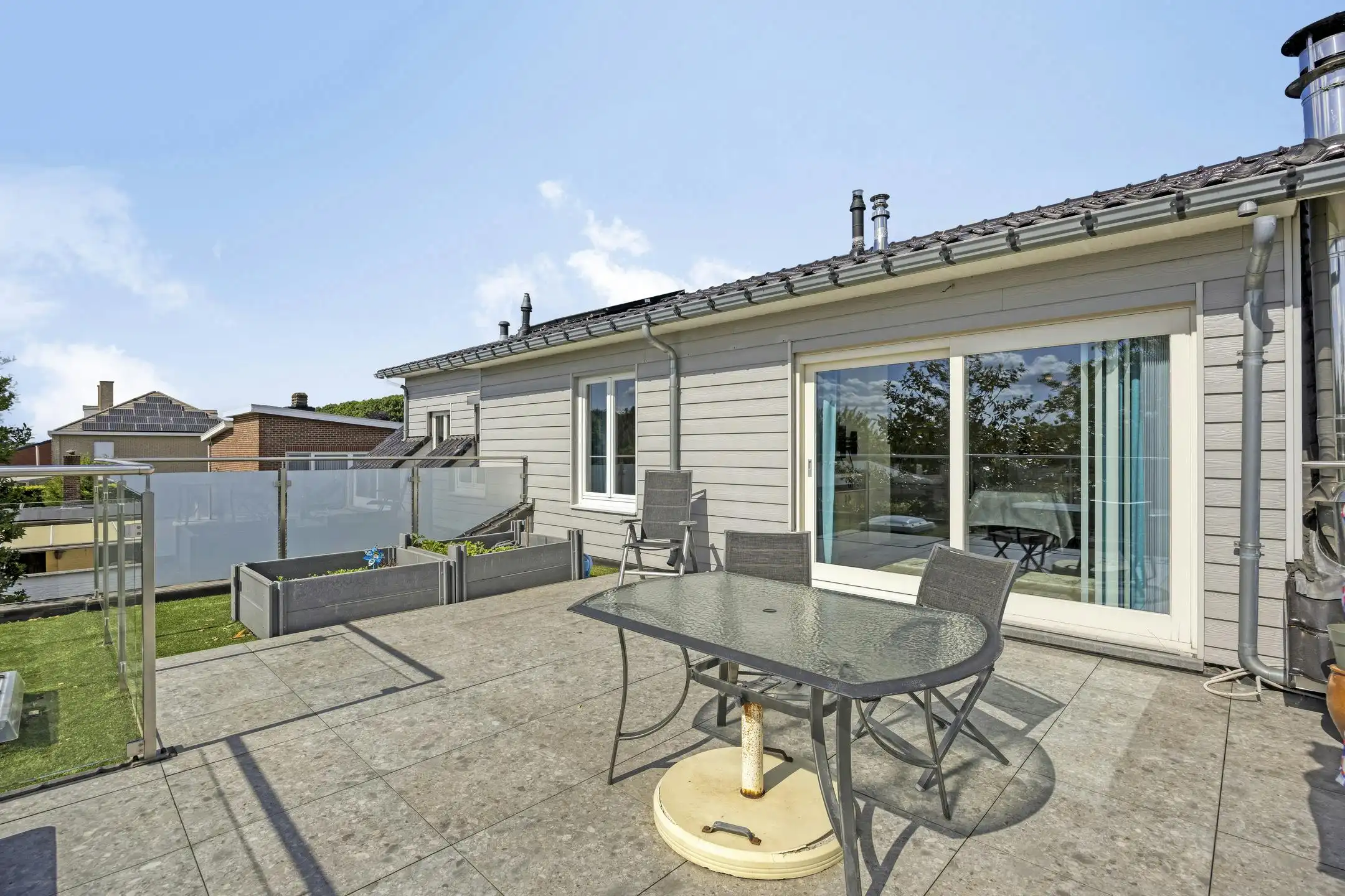 Riante woning te koop met veel potentieel voor diverse invullingen foto 32