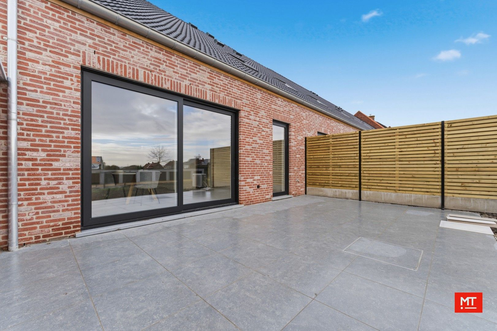 2 landelijke nieuwbouwwoningen met 3 slaapkamers en zongerichte tuin in de dorpskern van Beselare foto 16