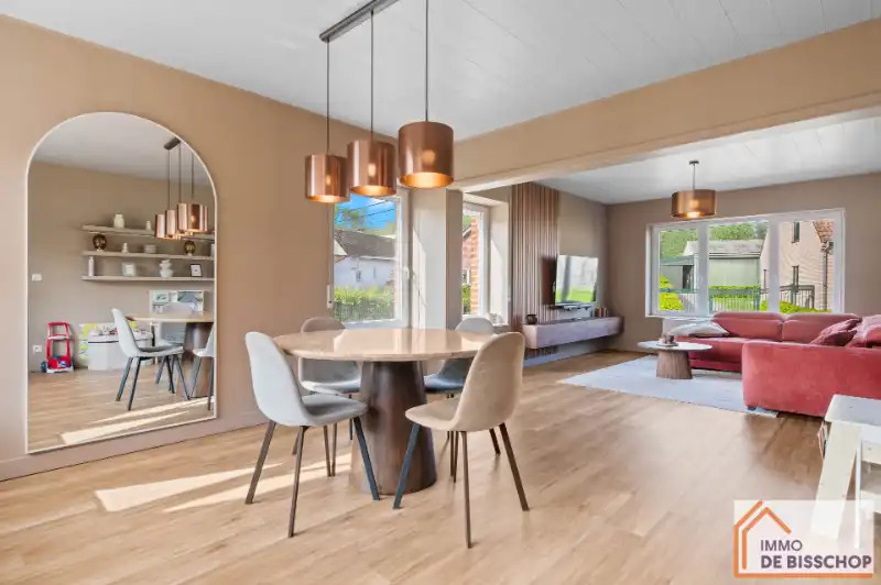 Gezellige, instapklare woning met 3 slaapkamers, grote tuin en garage. foto 5