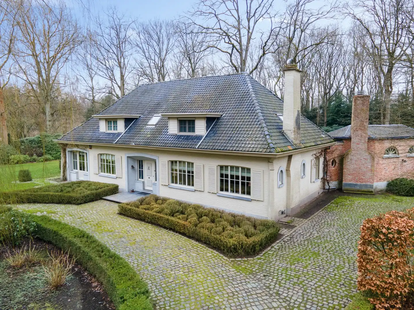 Stijlvolle villa in gegeerde doodlopende straat foto 31