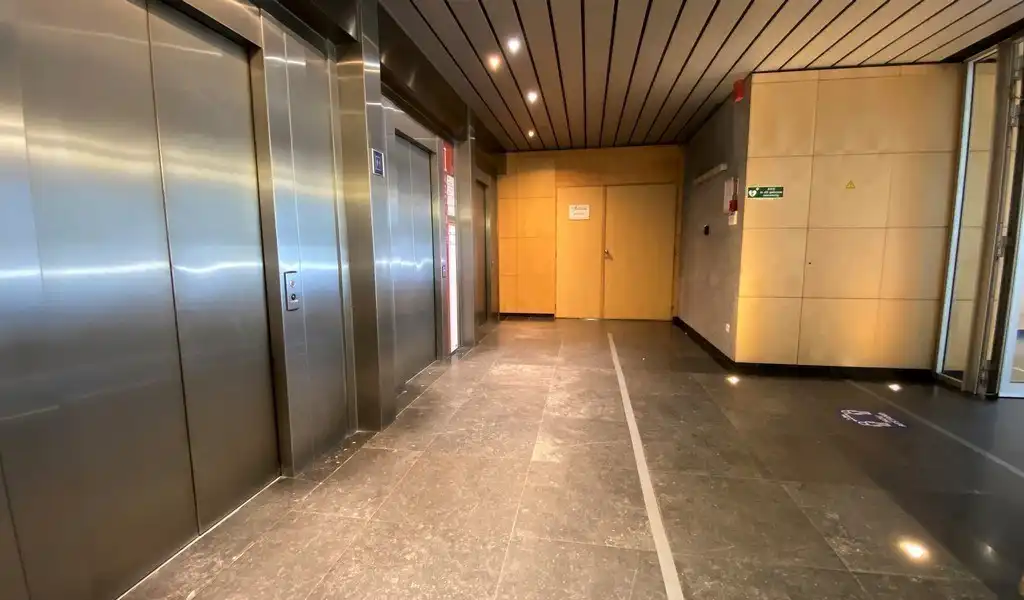 Kantoorruimte te huur in het Guldensporenpark in Merelbeke foto 11