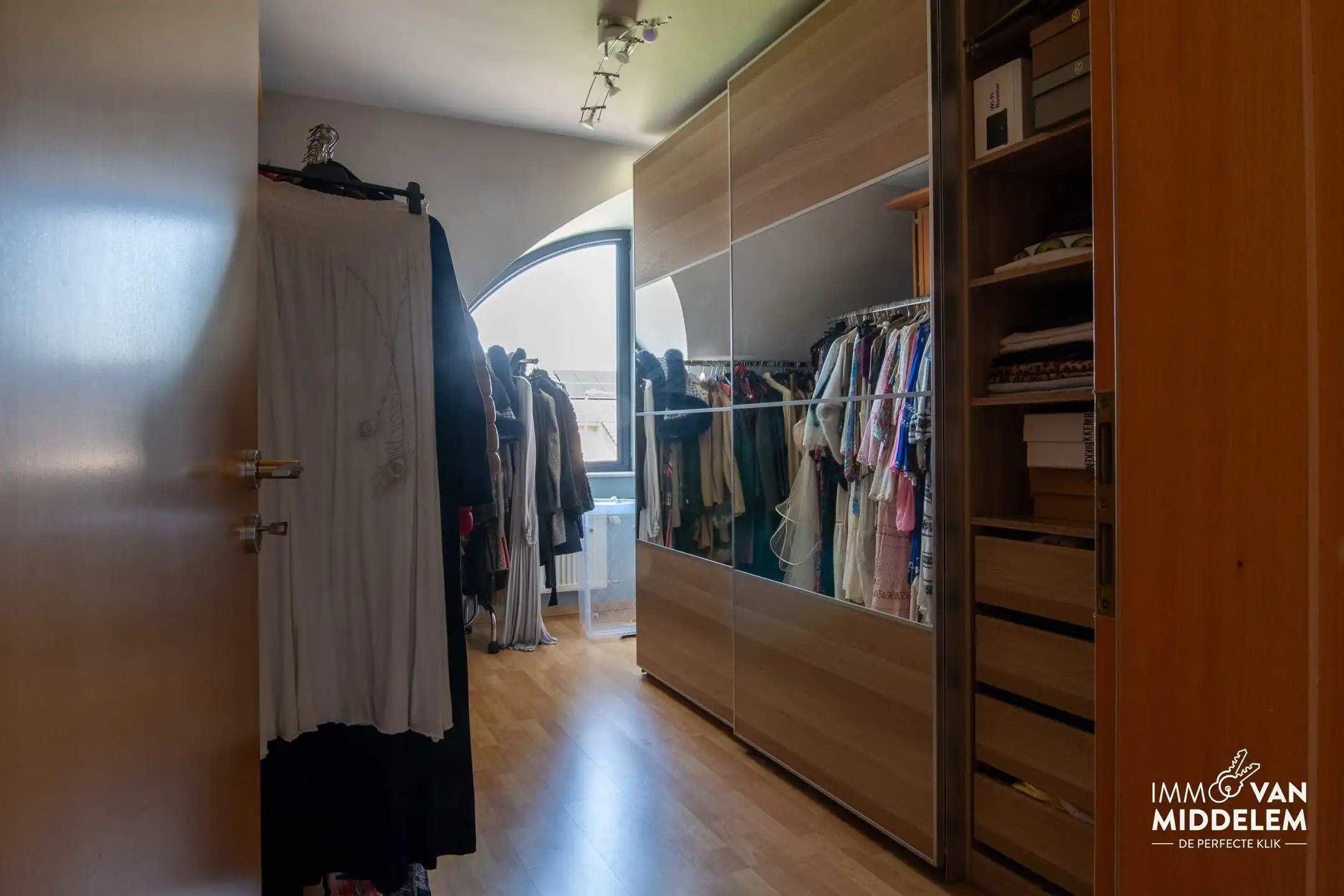 VILLA MET 5 SLAAPKAMERS, ZWEMBAD EN GARAGE foto 17