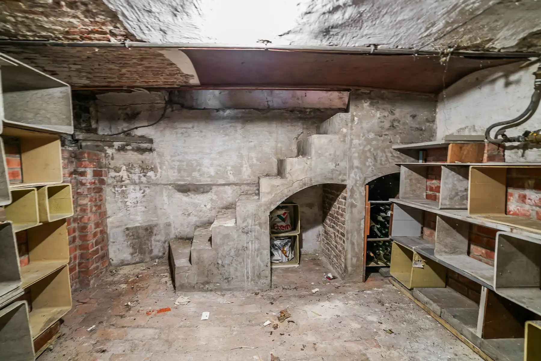 Te renoveren rijwoning met tuin te Kapelle-op-den-Bos foto 11