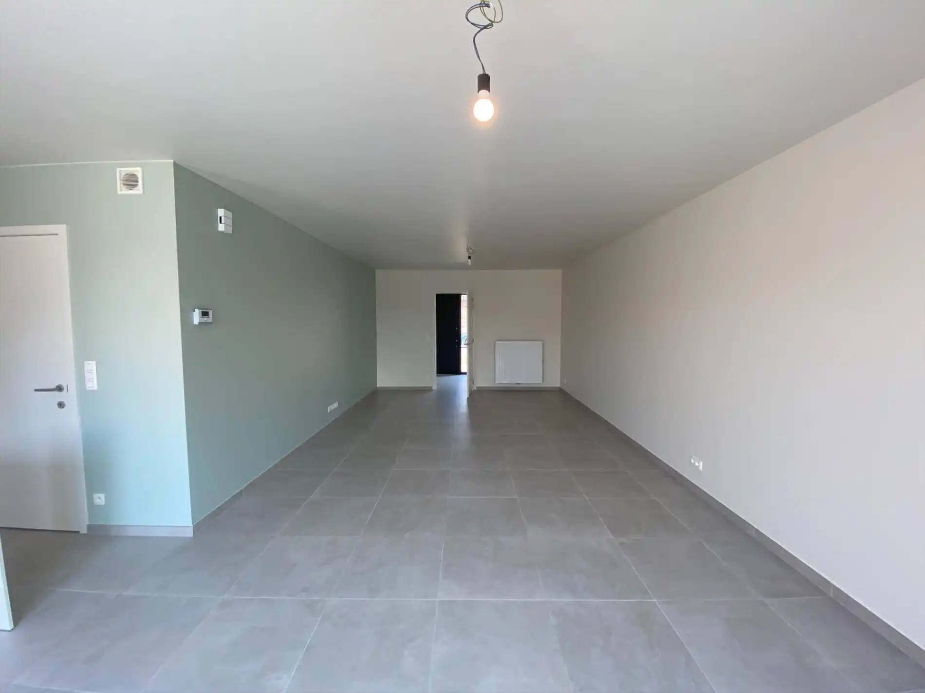 Uitstekend gelegen nieuwbouwwoning met garage foto 3