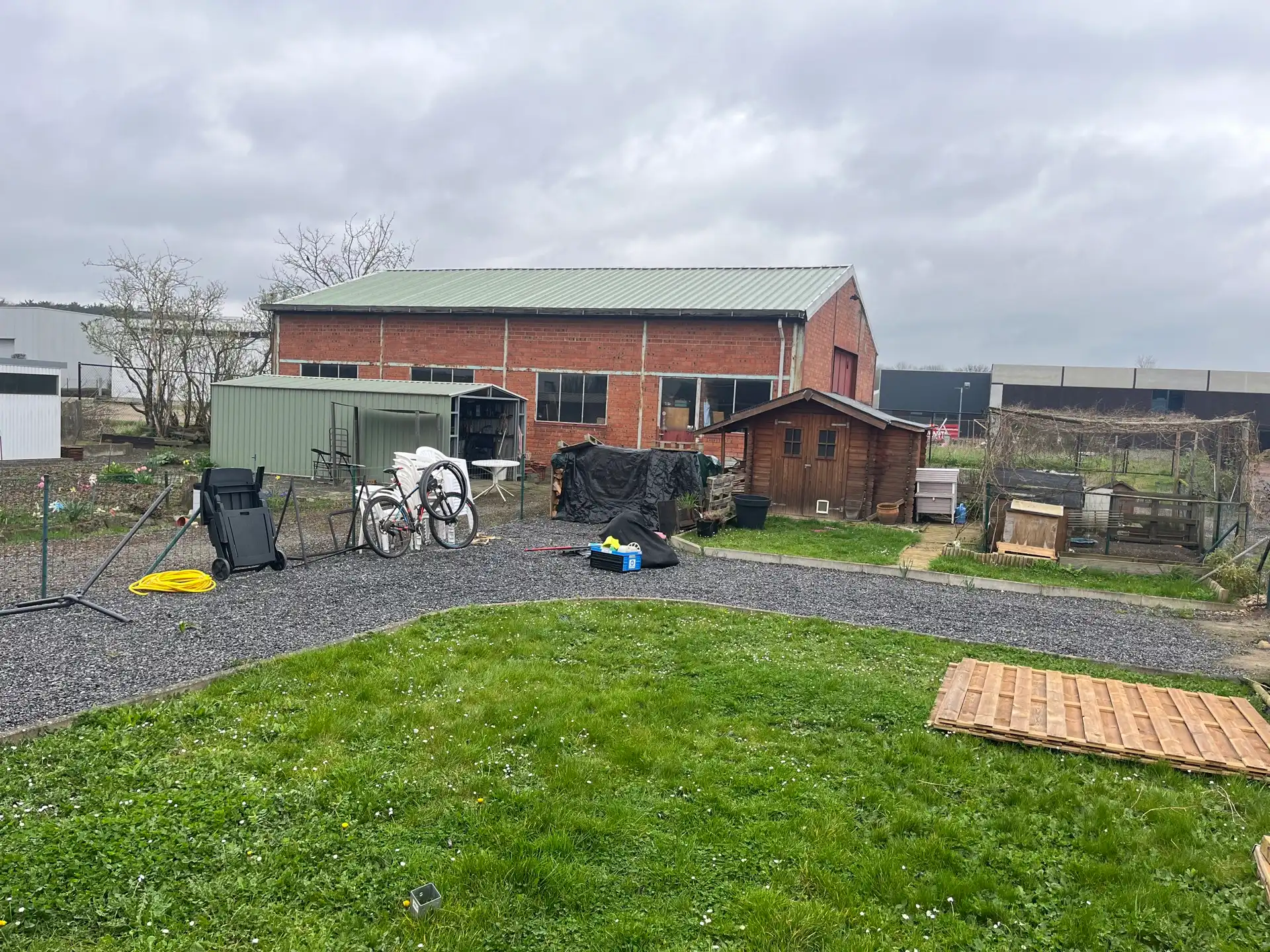 Woning op uitstekende locatie met drie slaapkamers en tuin foto 9