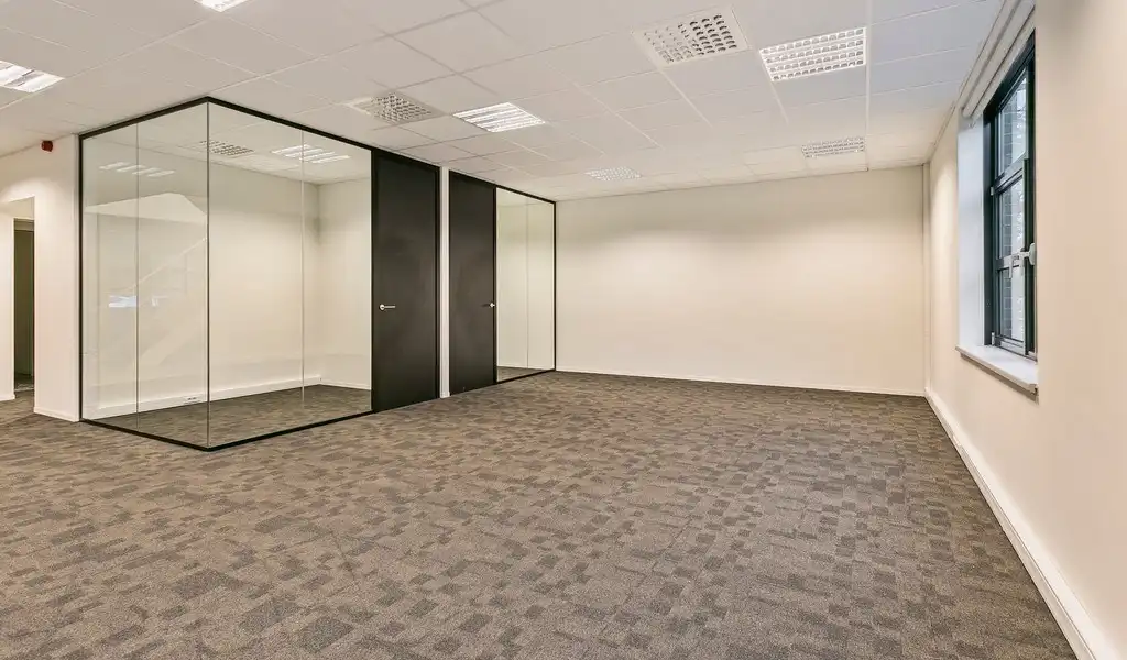 Instapklare kantoorruimte te huur in Businesspark E19 te Mechelen foto 4