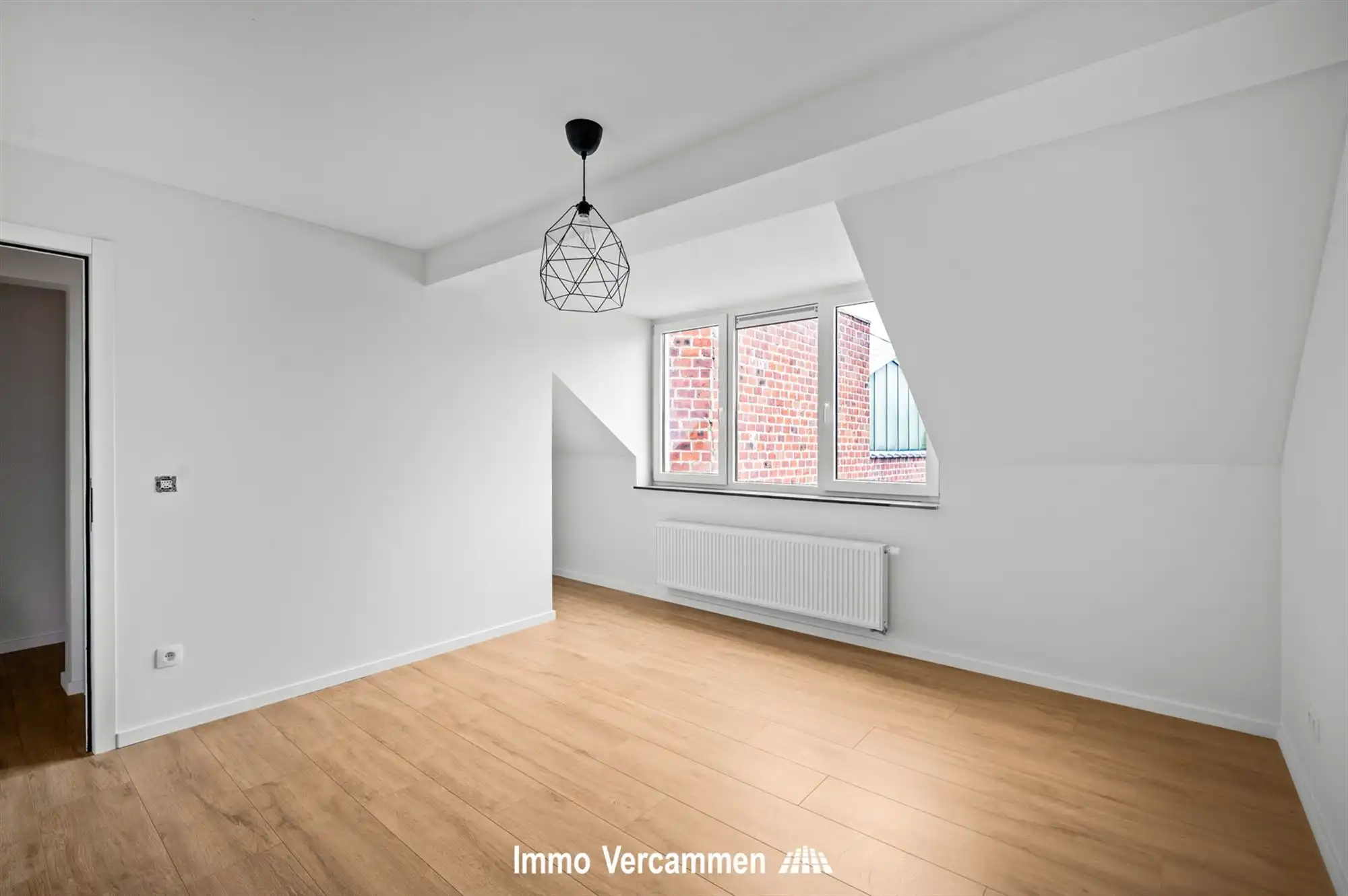 Recent gemoderniseerde, instapklare woning te Putte foto 8