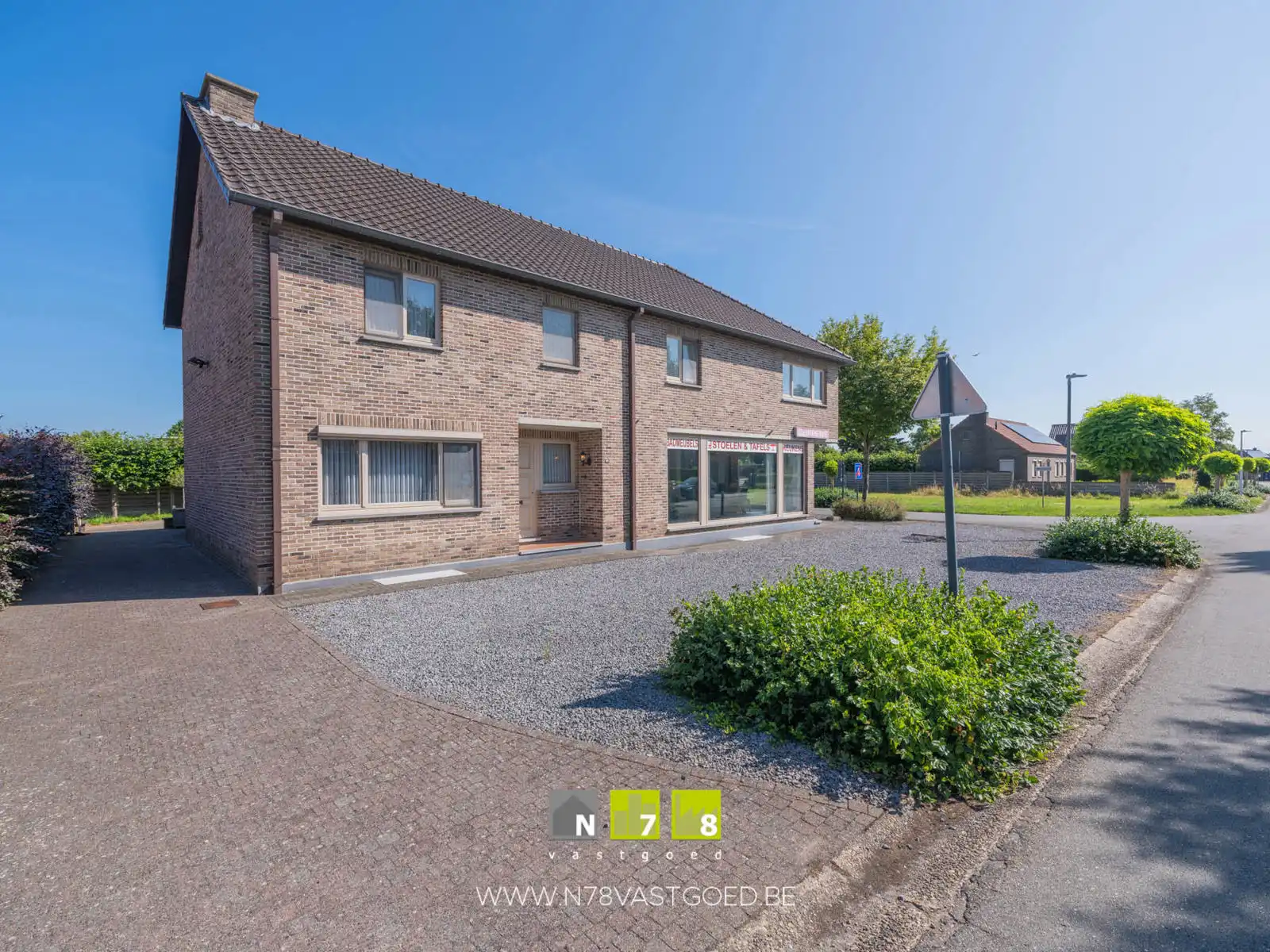 Gebouw te koop foto 2