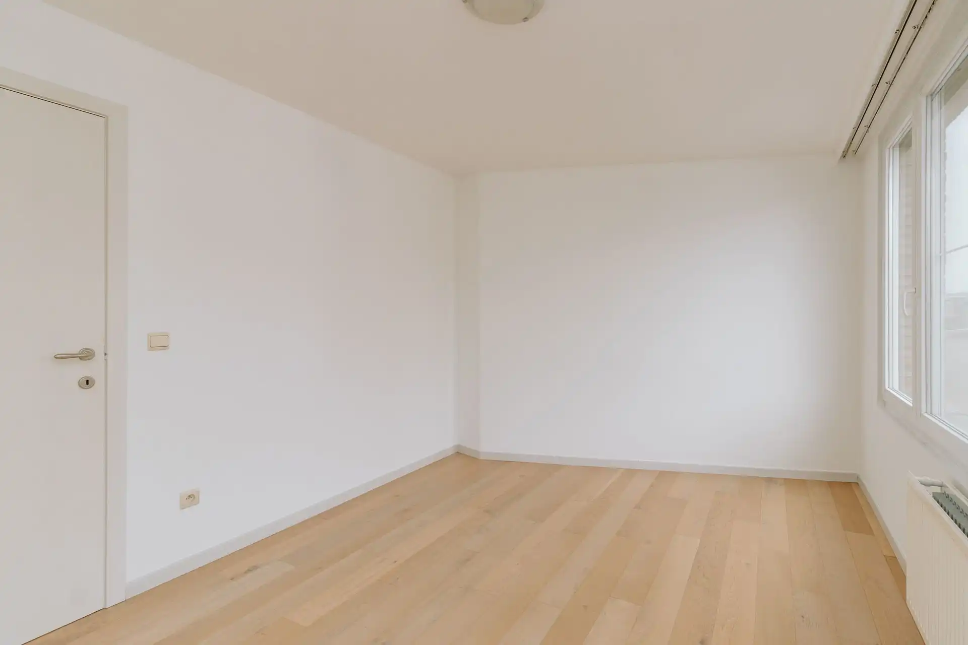 Lichtrijk appartement nabij Runcvoortpark foto 3