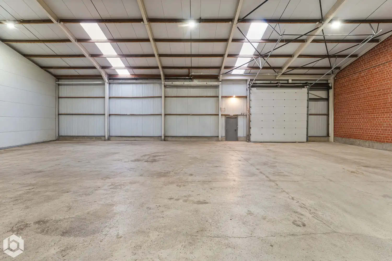 Ruim magazijn (525 m²) op toplocatie te Heist-op-den-Berg foto 4